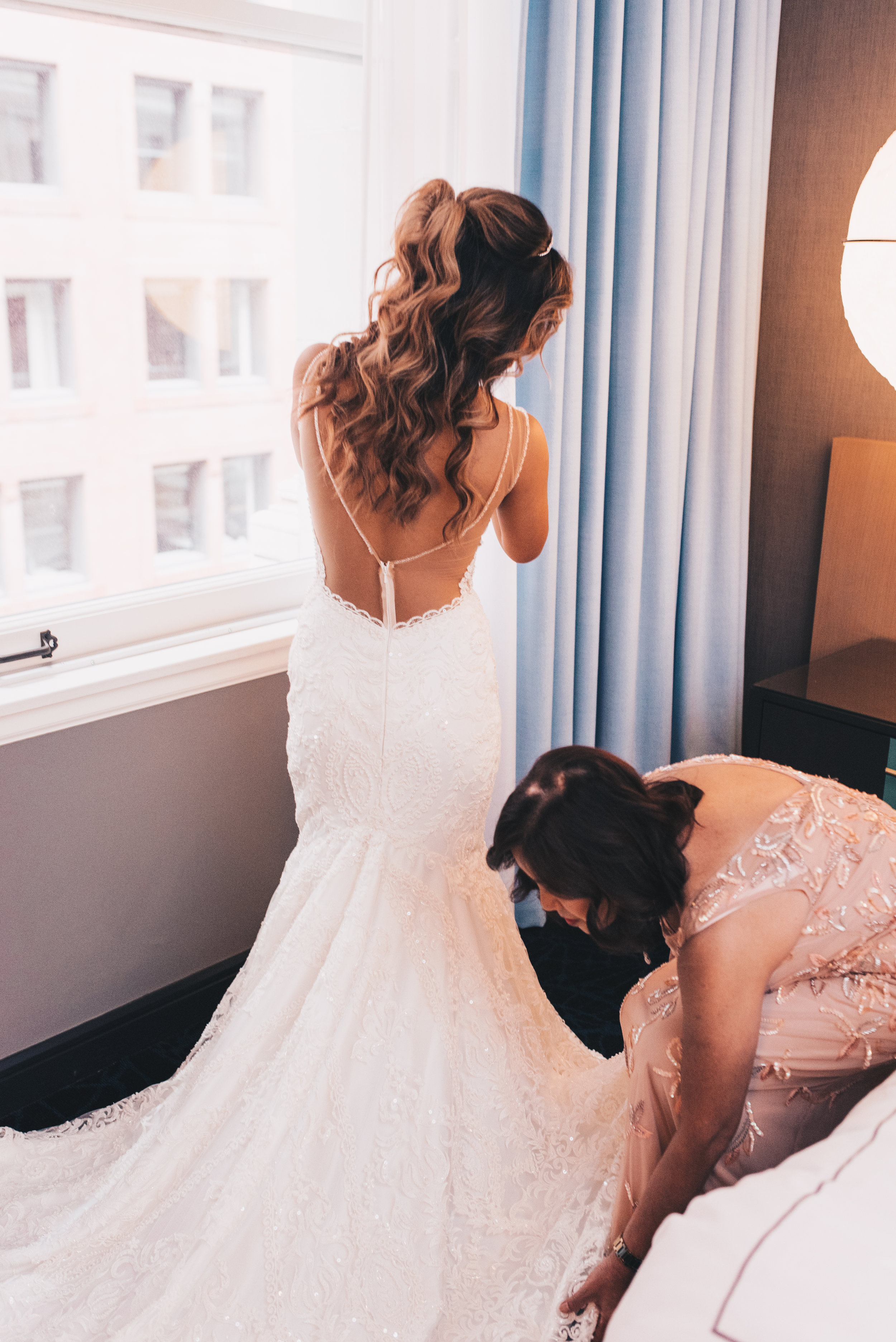 Bride Getting Ready Photos, Wedding Detail Photos, Kimpton Gray Hotel Wedding, Chicago Wedding 