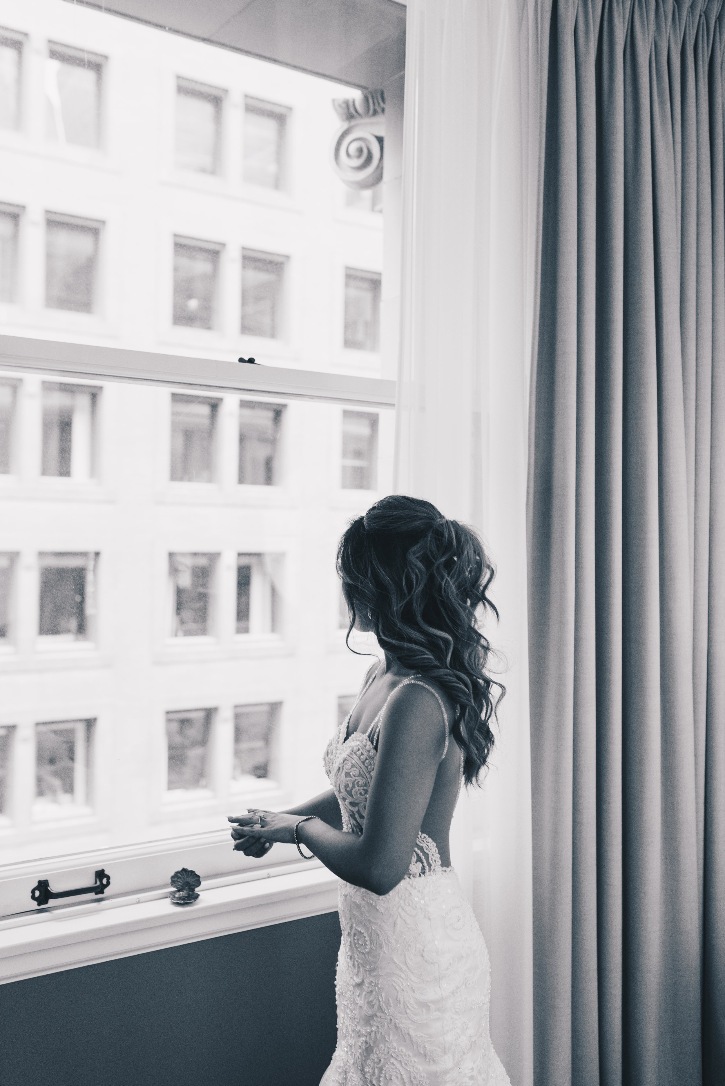 Bride Getting Ready Photos, Wedding Detail Photos, Kimpton Gray Hotel Wedding, Chicago Wedding 