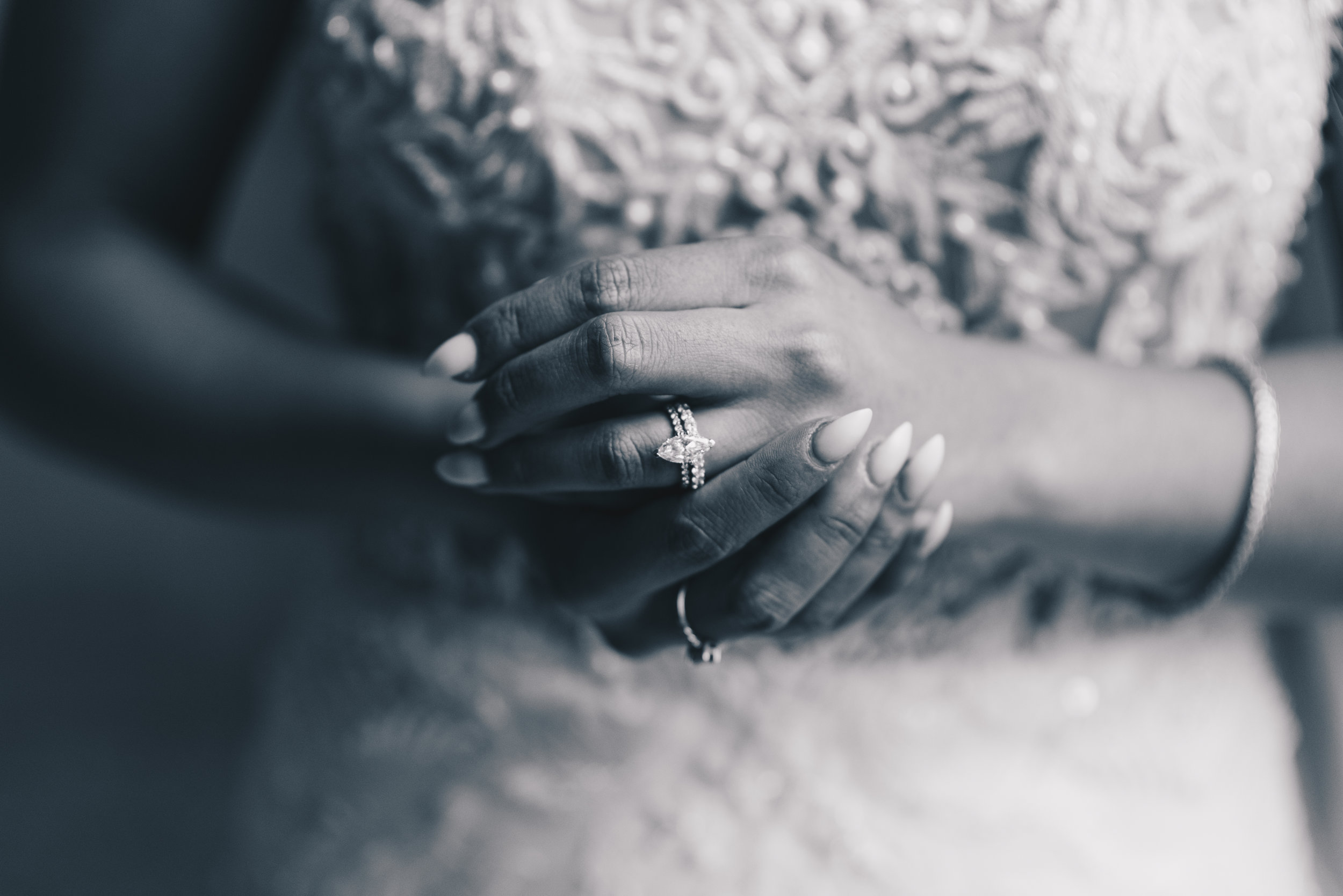 Chicago Bride and Groom Photos, Chicago Wedding, Chicago Wedding Photographer, Chicago Elopement Photographer, Chicago Bride and Groom Photos, Union Station, Union Station Wedding Photos