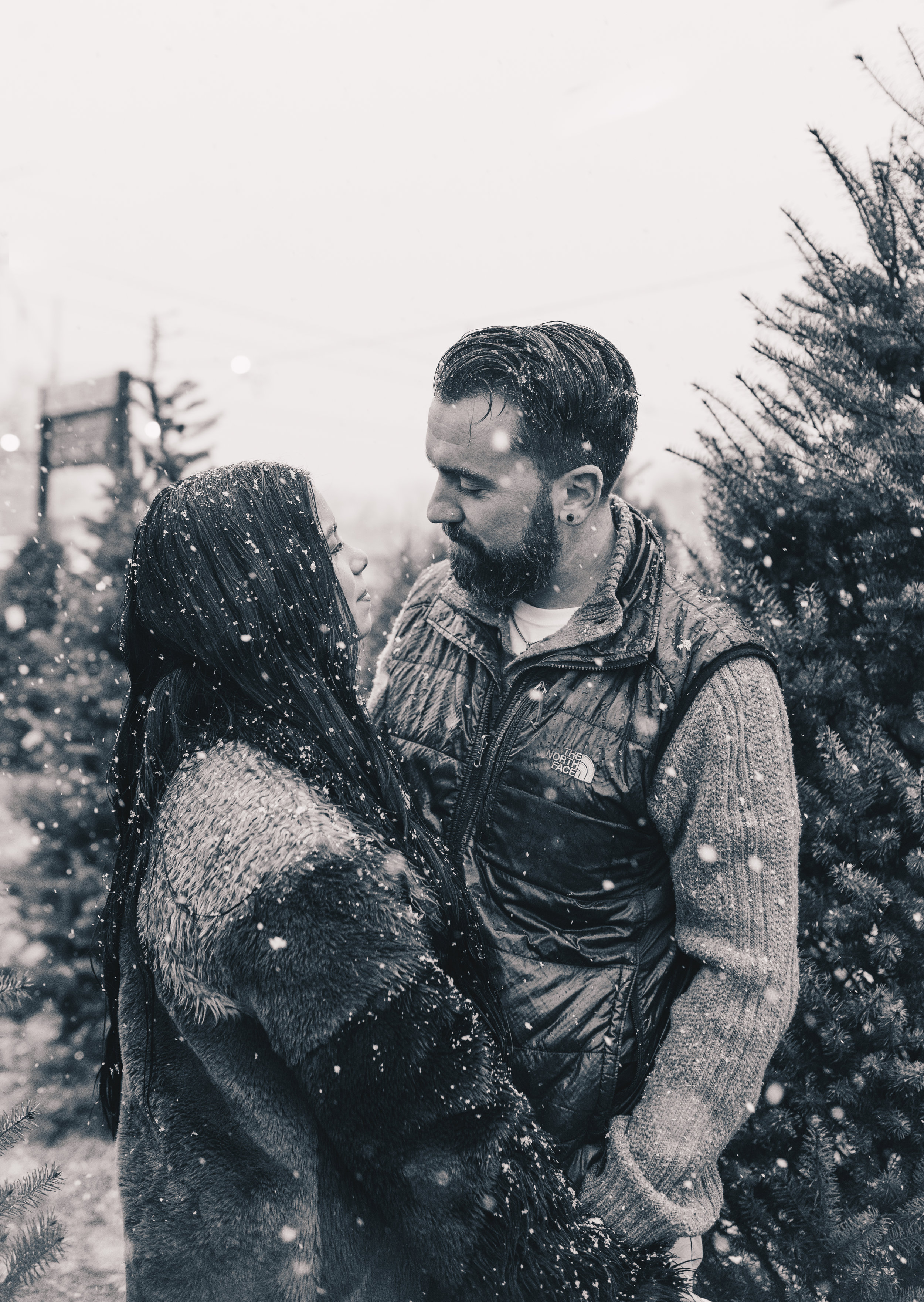 Winter Couples Photography, Winter Engagement Photography, Winter Wonderland Couples Photos, Illinois Couples Photographer