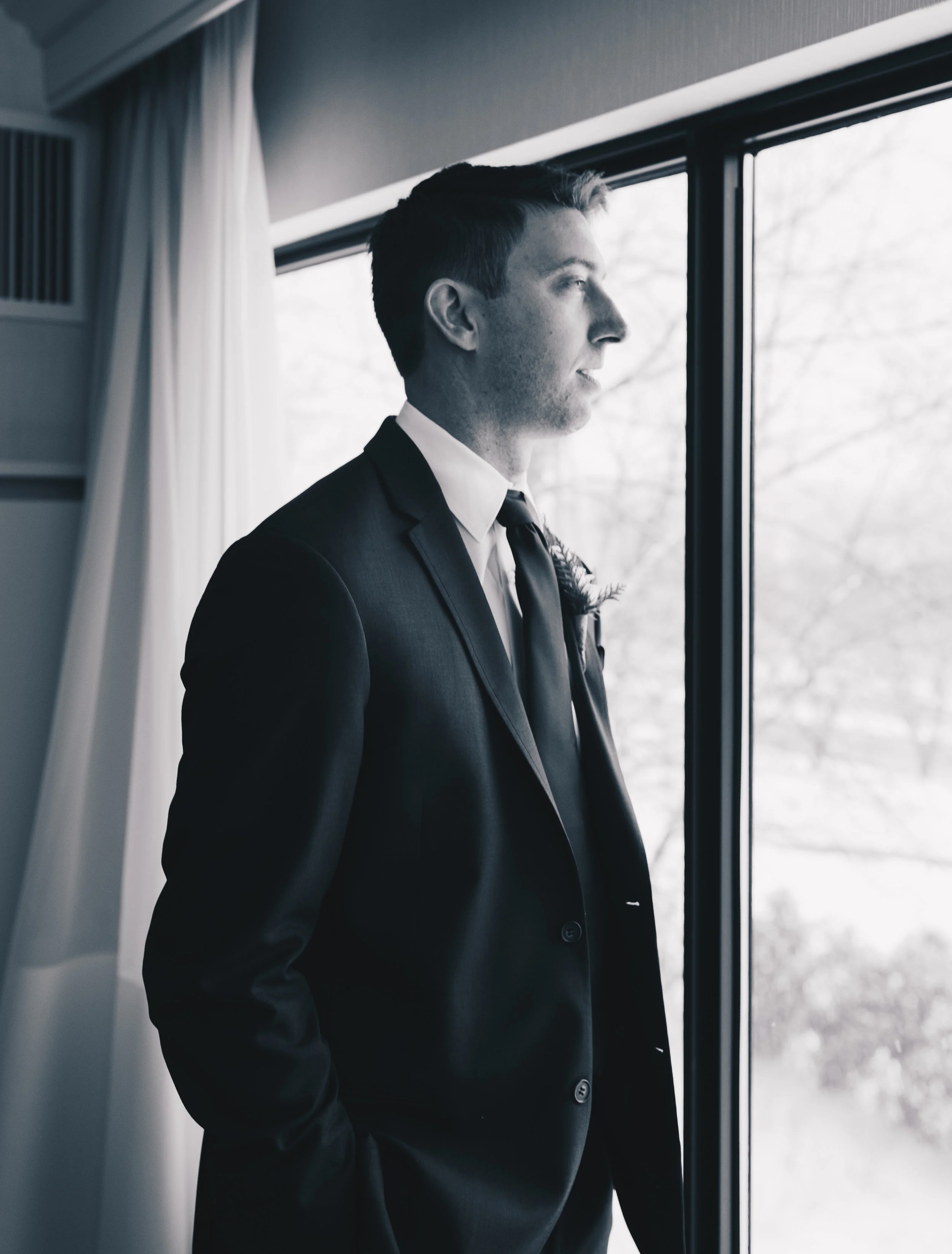 Winter Wedding, Chicago Winter Wedding, Chicago Wedding Photographer, Illinois Wedding, Illinois Wedding Photographer, Classy Modern Wedding, Wedding Getting Ready Photos