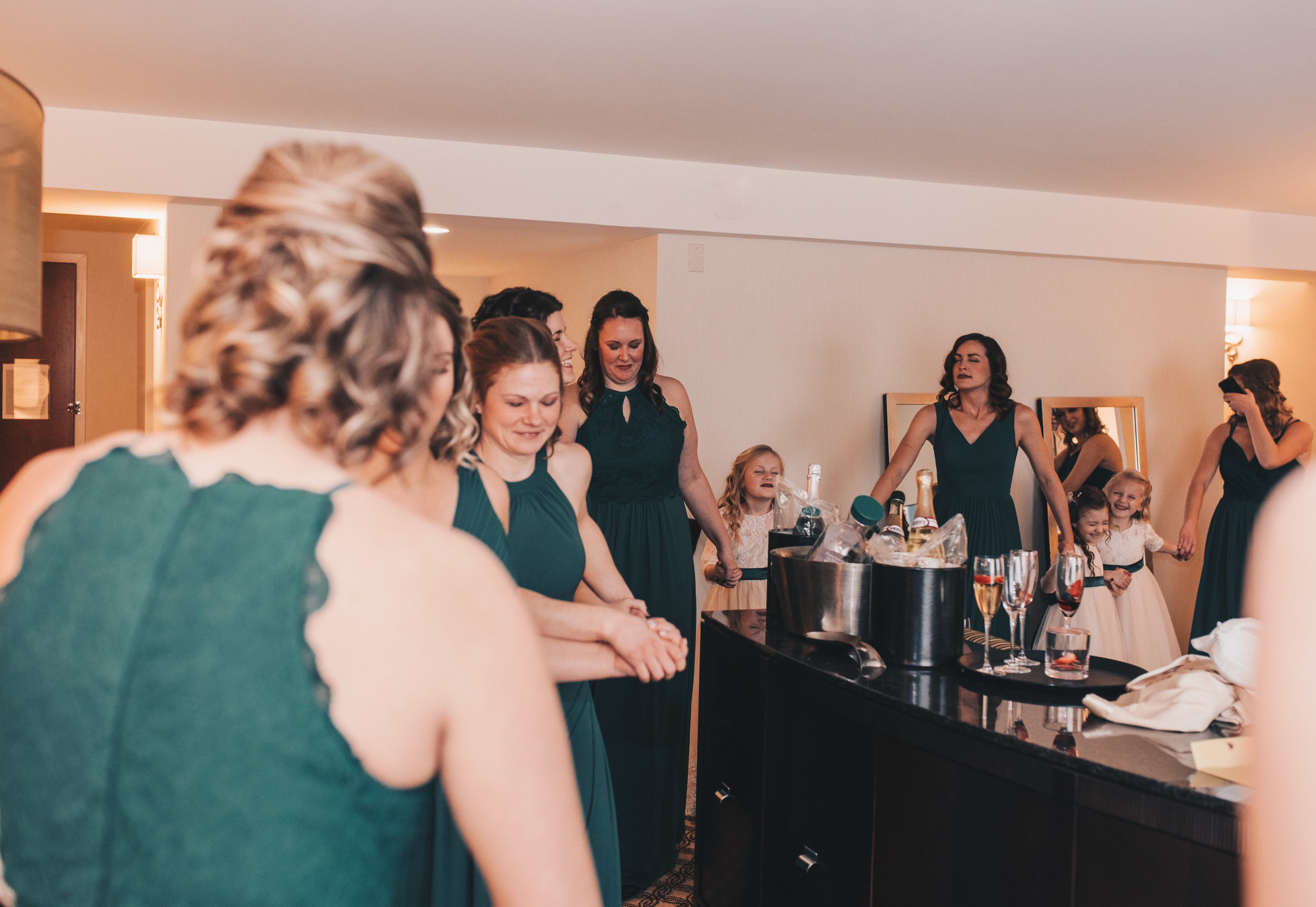 Winter Wedding, Chicago Winter Wedding, Chicago Wedding Photographer, Illinois Wedding, Illinois Wedding Photographer, Classy Modern Wedding, Wedding Getting Ready Photos