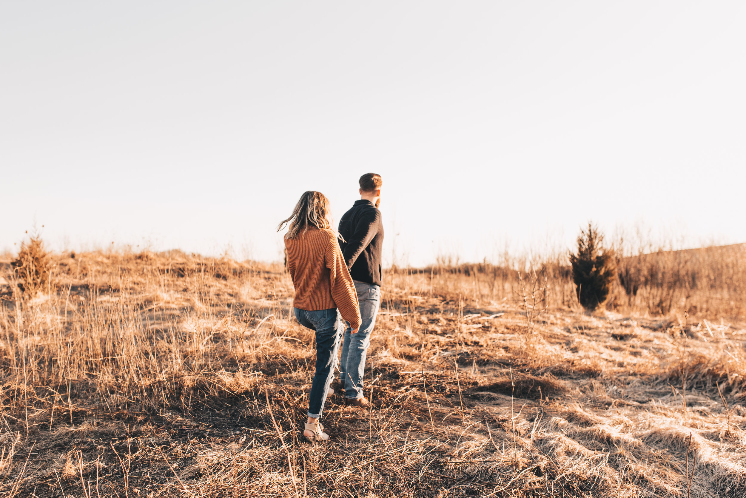 Sunset Couples Session, Sunset Couples Photos, Illinois Couples Photographer, Illinois Engagement Photographer, Adventurous Couples Photos, Midwest Couples Photographer