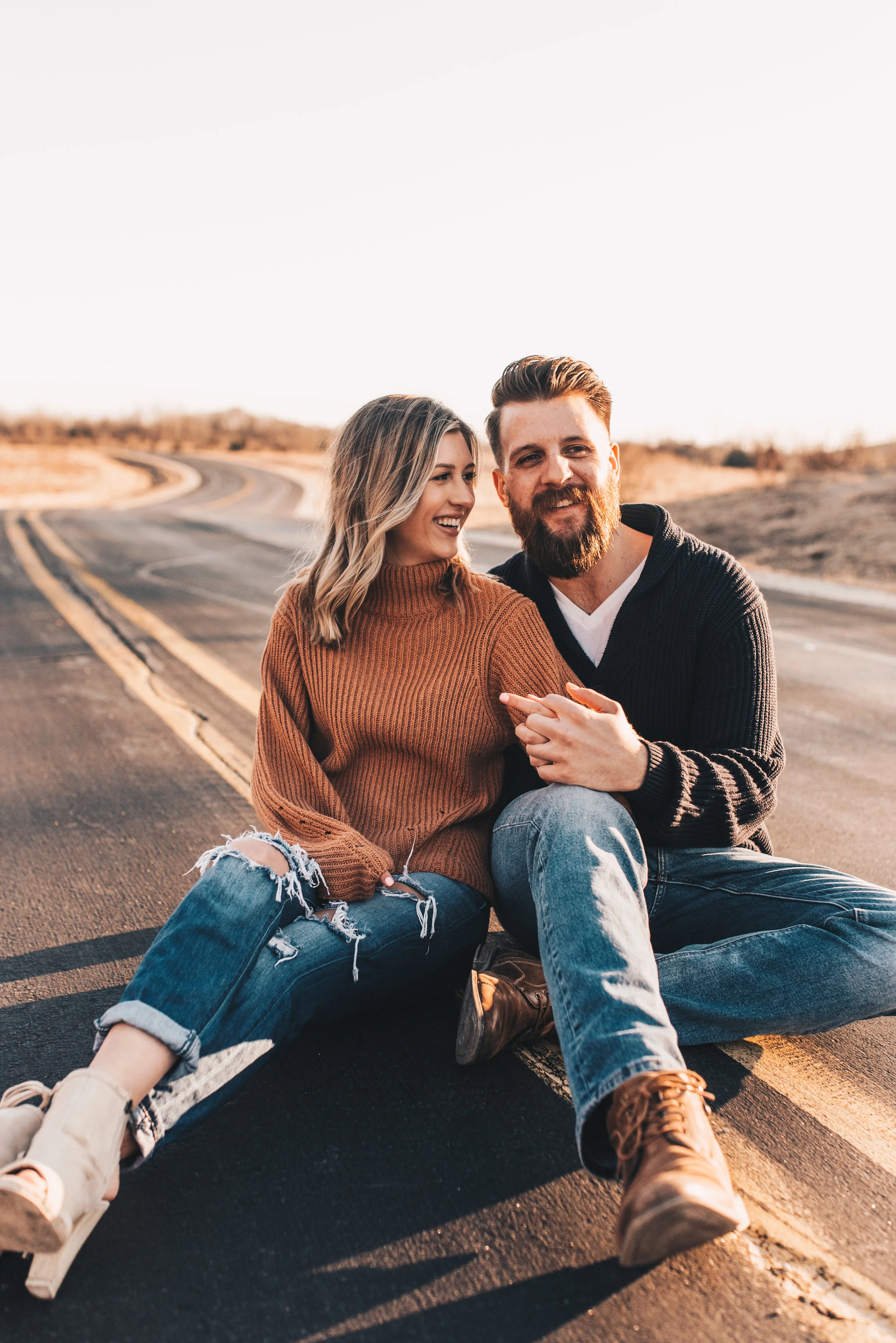 Shannon &amp; Nick // Sunny Evening Couples Session
