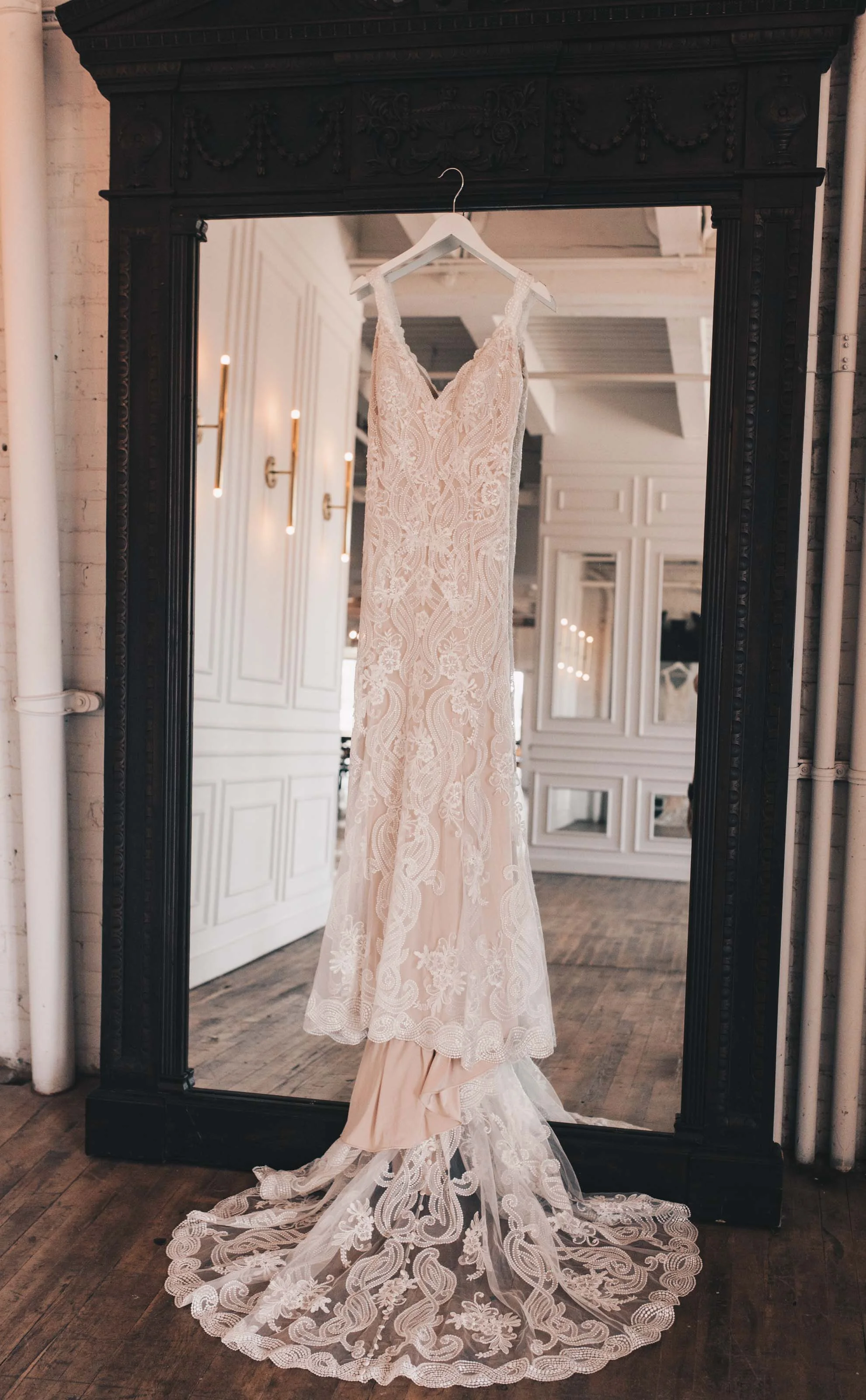 Boho Bride, Industrial Wedding, Company 251 Wedding, Bride Photos, Modern Bride, Midwest Bride, Romantic Rustic Wedding, Wedding Decor, Wedding Dress, Boho Wedding