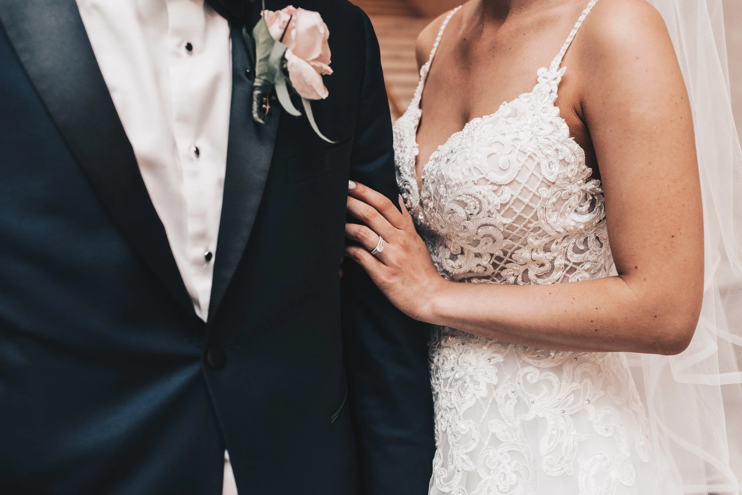 Chicago Wedding Photographer, City Wedding, Bride and Groom Photos, Illinois Wedding, Midwest Wedding, Union Station Wedding Photos