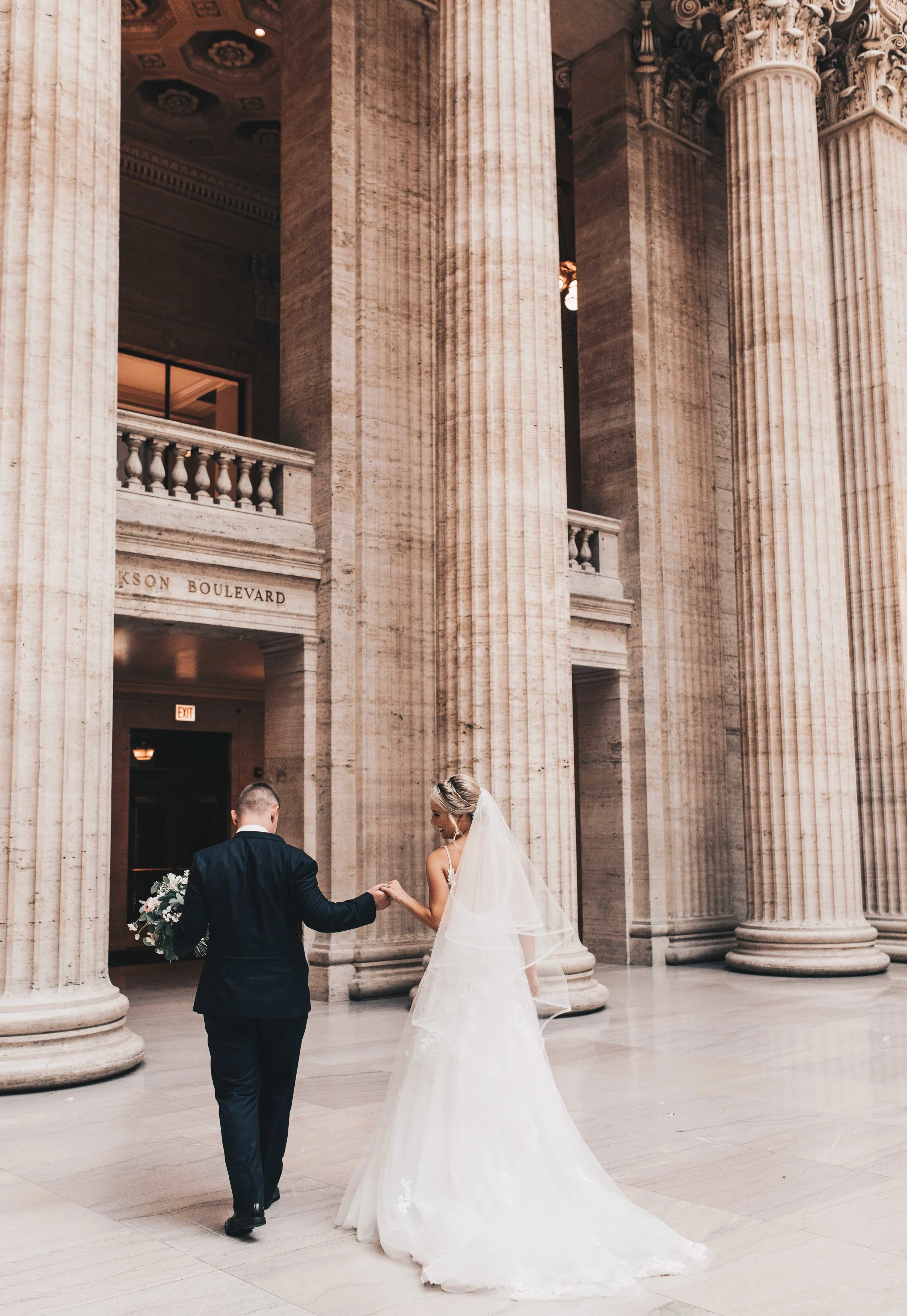 Greg &amp; Justina // Spring Chicago Wedding 