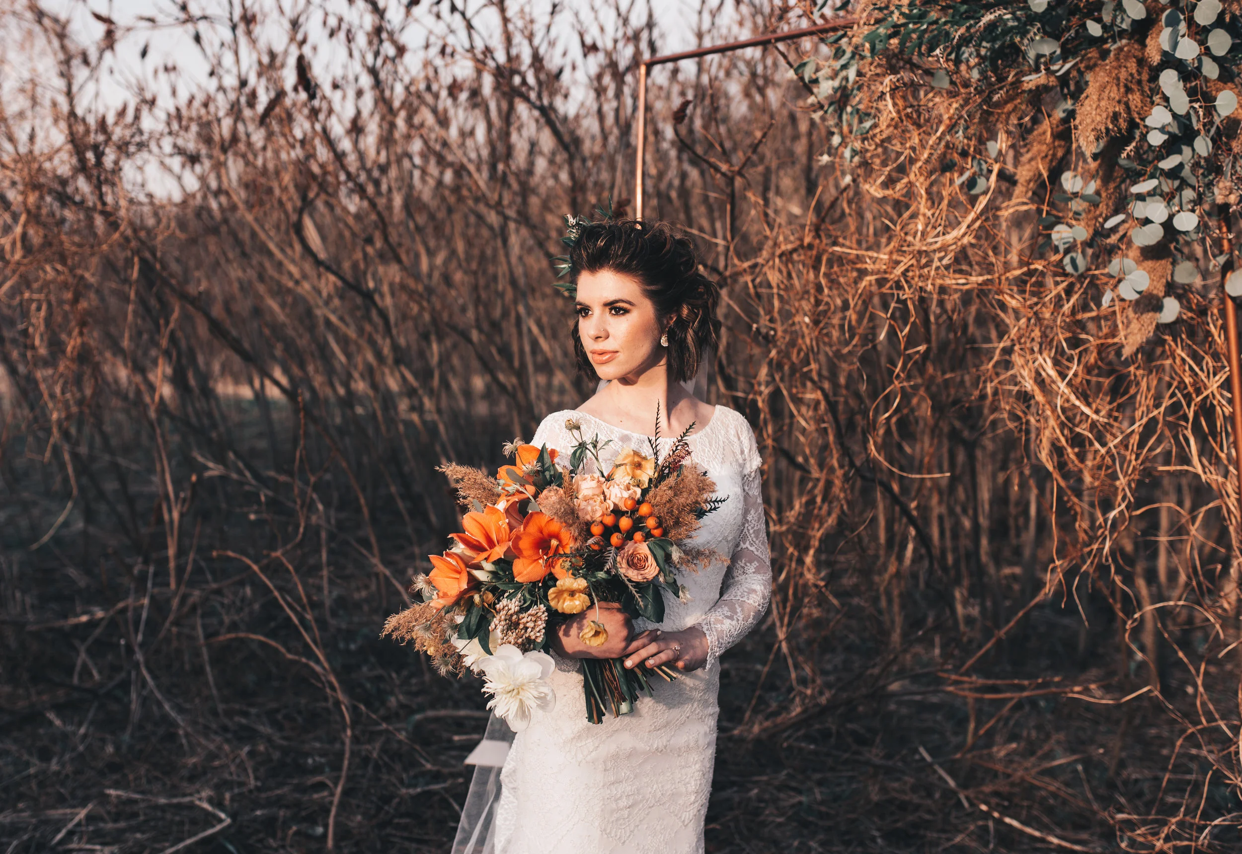 Wedding photography, elopement, adventurous elopement, boho bride, outdoor vow renewal, boho elopement picnic, outdoor wedding, midwest elopement, elopement pictures