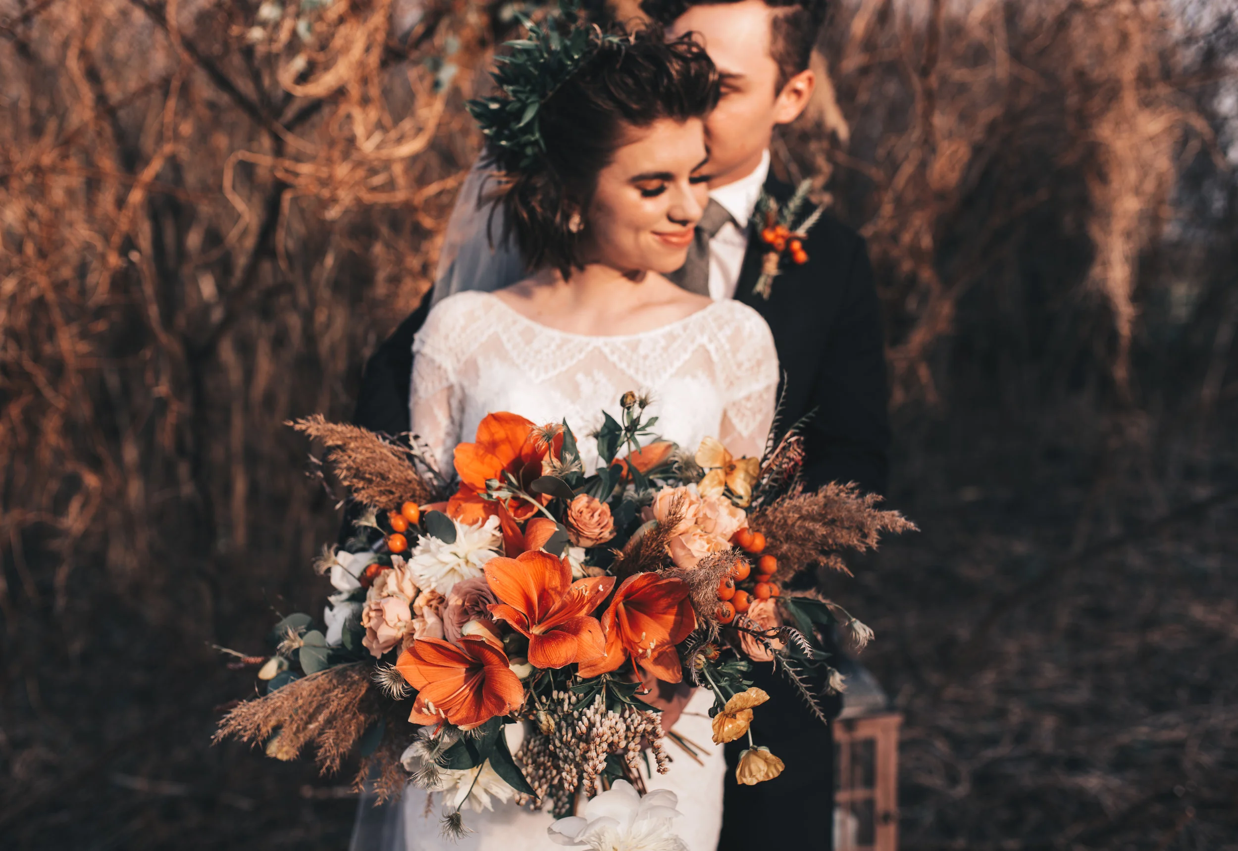 Wedding photography, elopement, adventurous elopement, boho bride, outdoor vow renewal, boho elopement picnic, outdoor wedding, midwest elopement, elopement pictures
