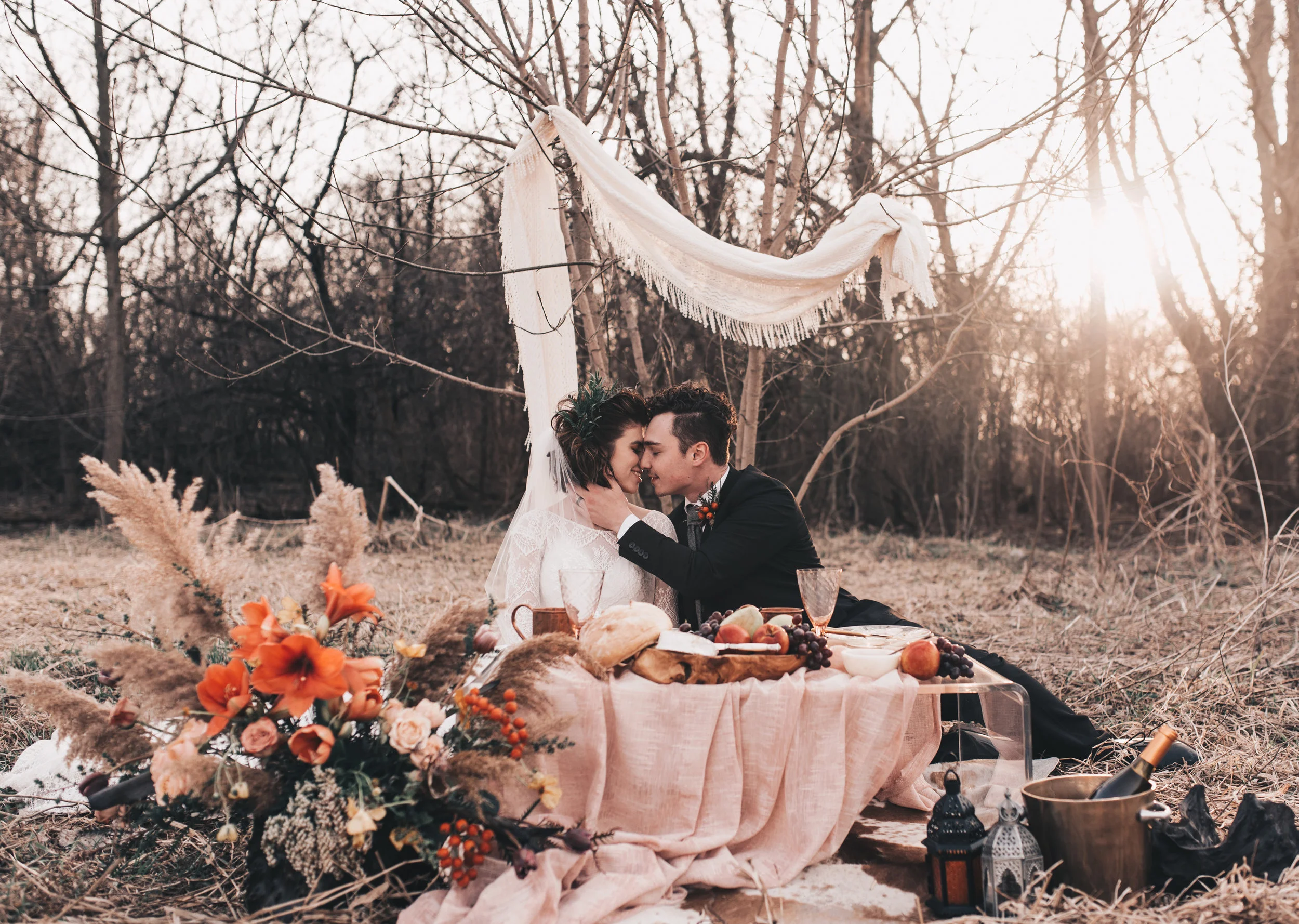 Wedding photography, elopement, adventurous elopement, boho bride, outdoor vow renewal, boho elopement picnic, outdoor wedding, midwest elopement, elopement pictures