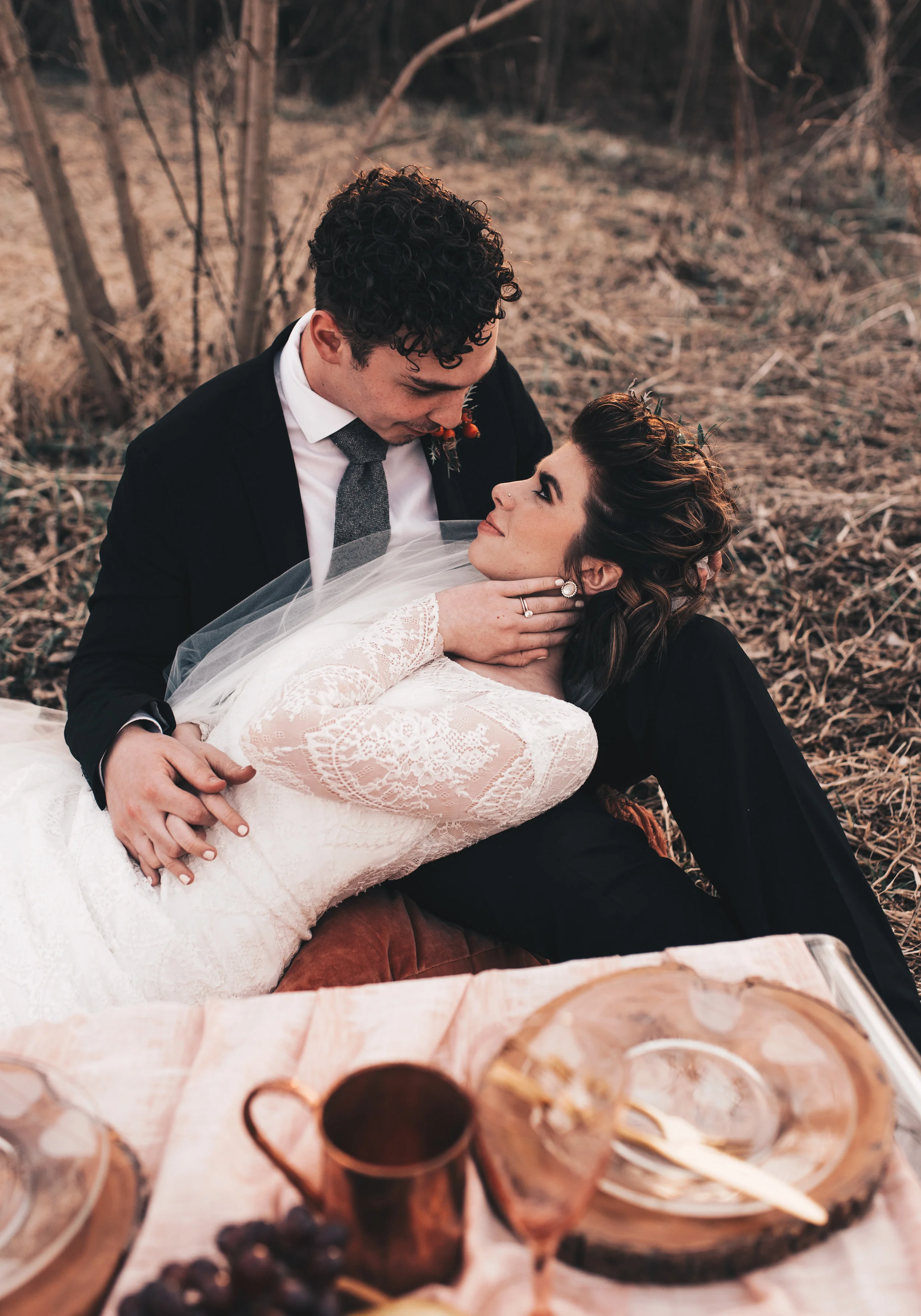 Wedding photography, elopement, adventurous elopement, boho bride, outdoor vow renewal, boho elopement picnic, outdoor wedding, midwest elopement, elopement pictures