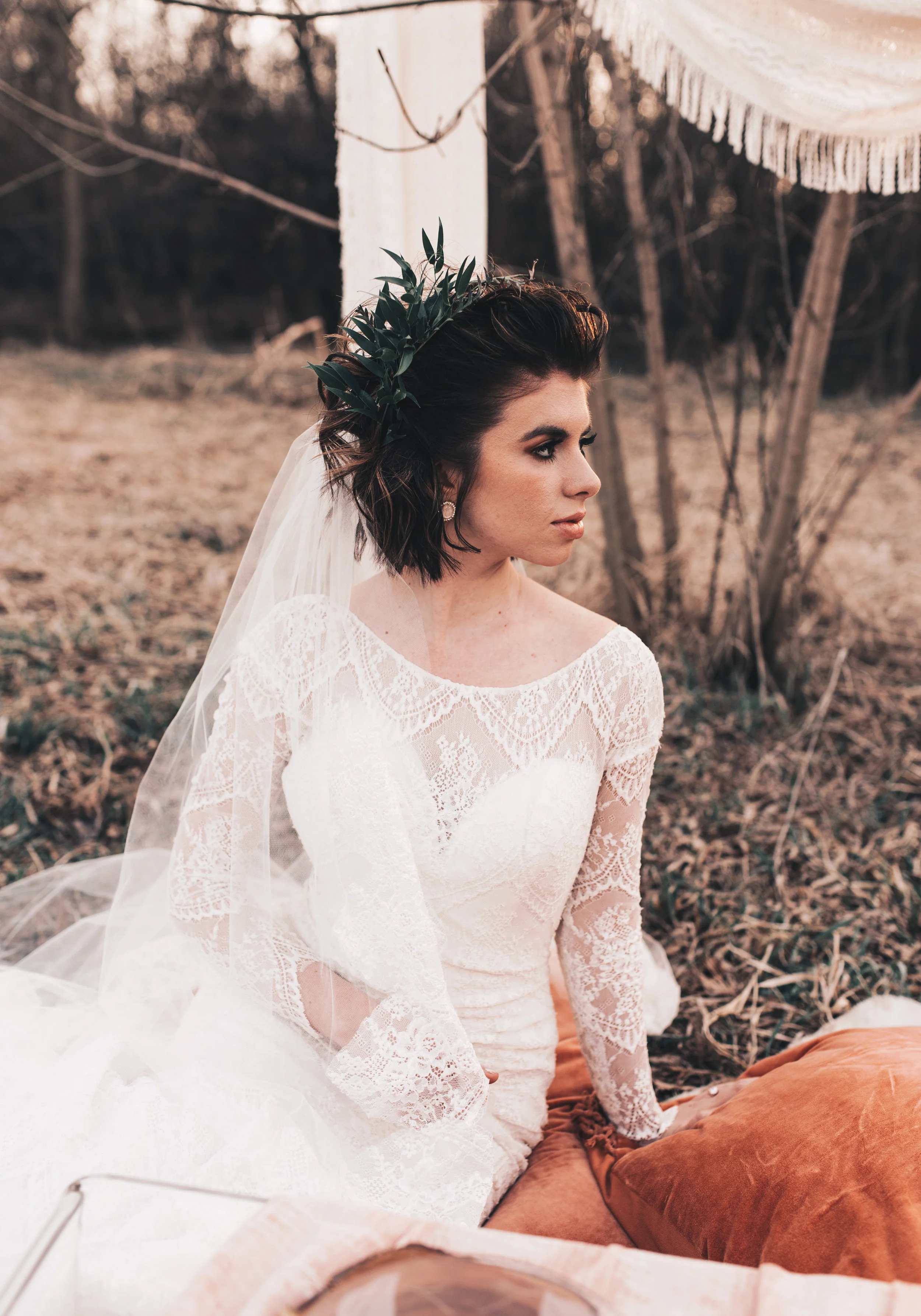 Wedding photography, elopement, adventurous elopement, boho bride, outdoor vow renewal, boho elopement picnic, outdoor wedding, midwest elopement, elopement pictures
