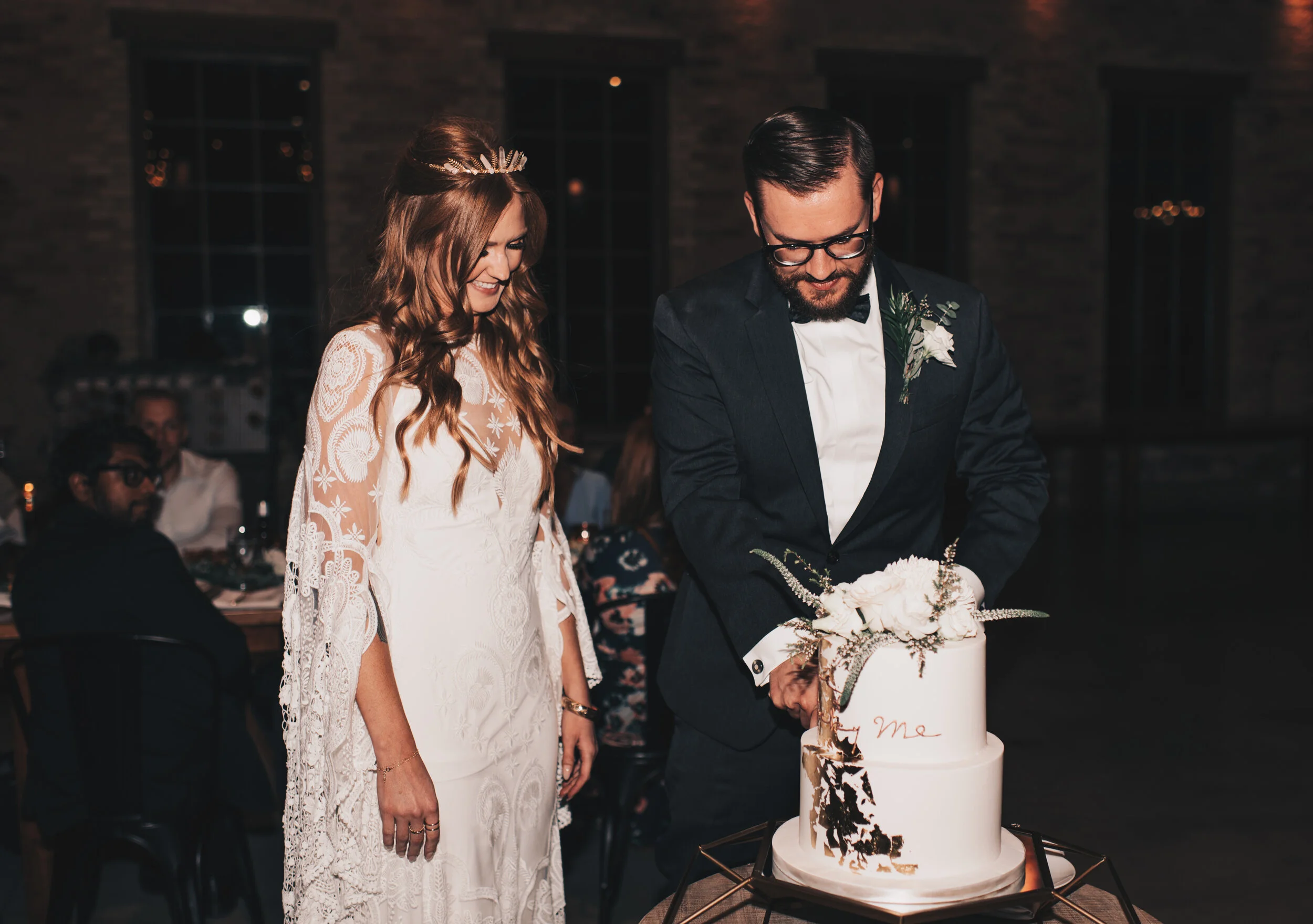 Modern Industrial Wedding, The Brix on the Fox, The BRIX, Chicago Industrial Wedding, Modern Midwest Wedding, The Brix on the Fox Wedding, The BRIX Wedding, Cutting Wedding Cake Photos