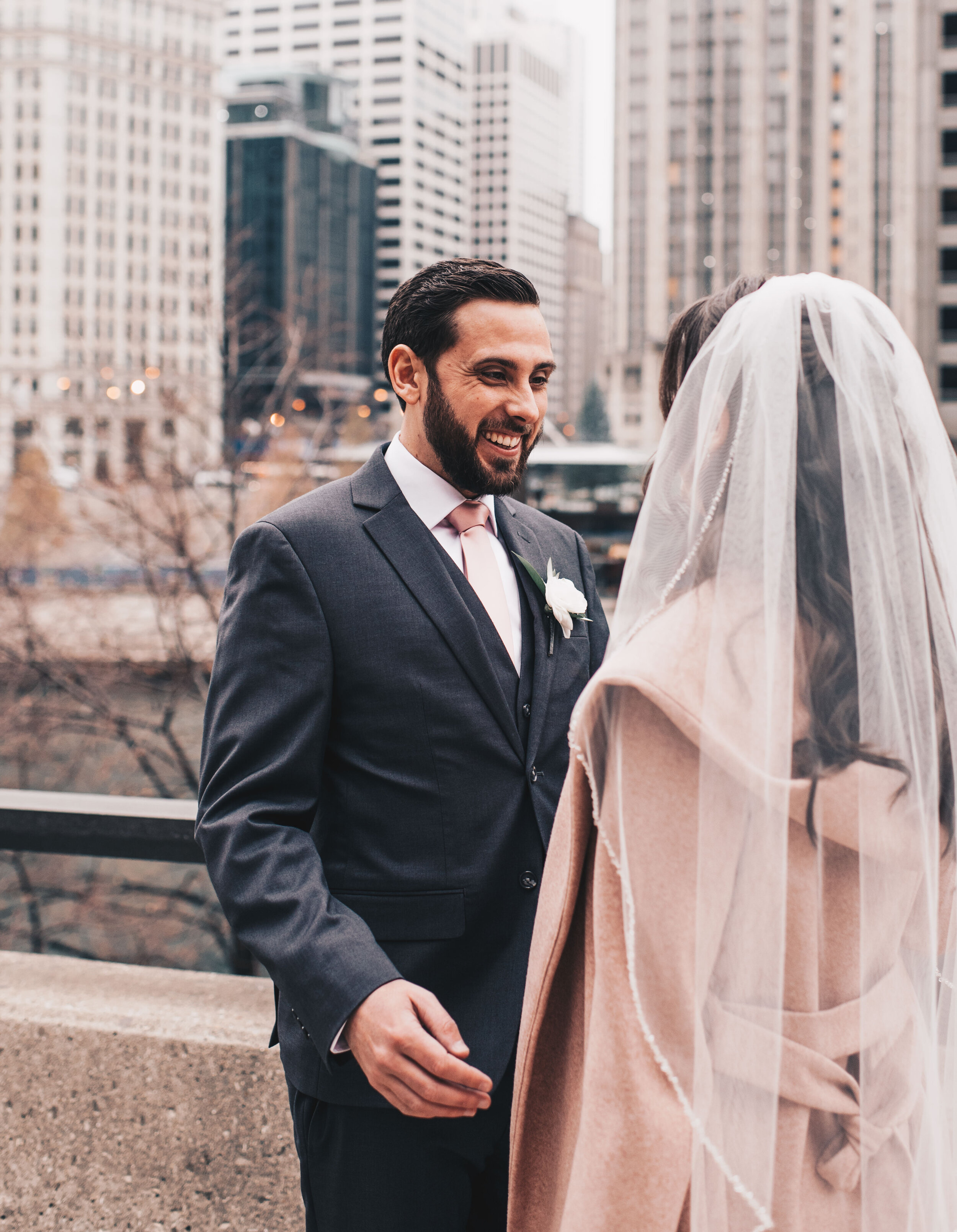 Chicago Wedding Photos, Chicago Elopement, Modern Elegant Simple Wedding, Chicago Modern Elopement