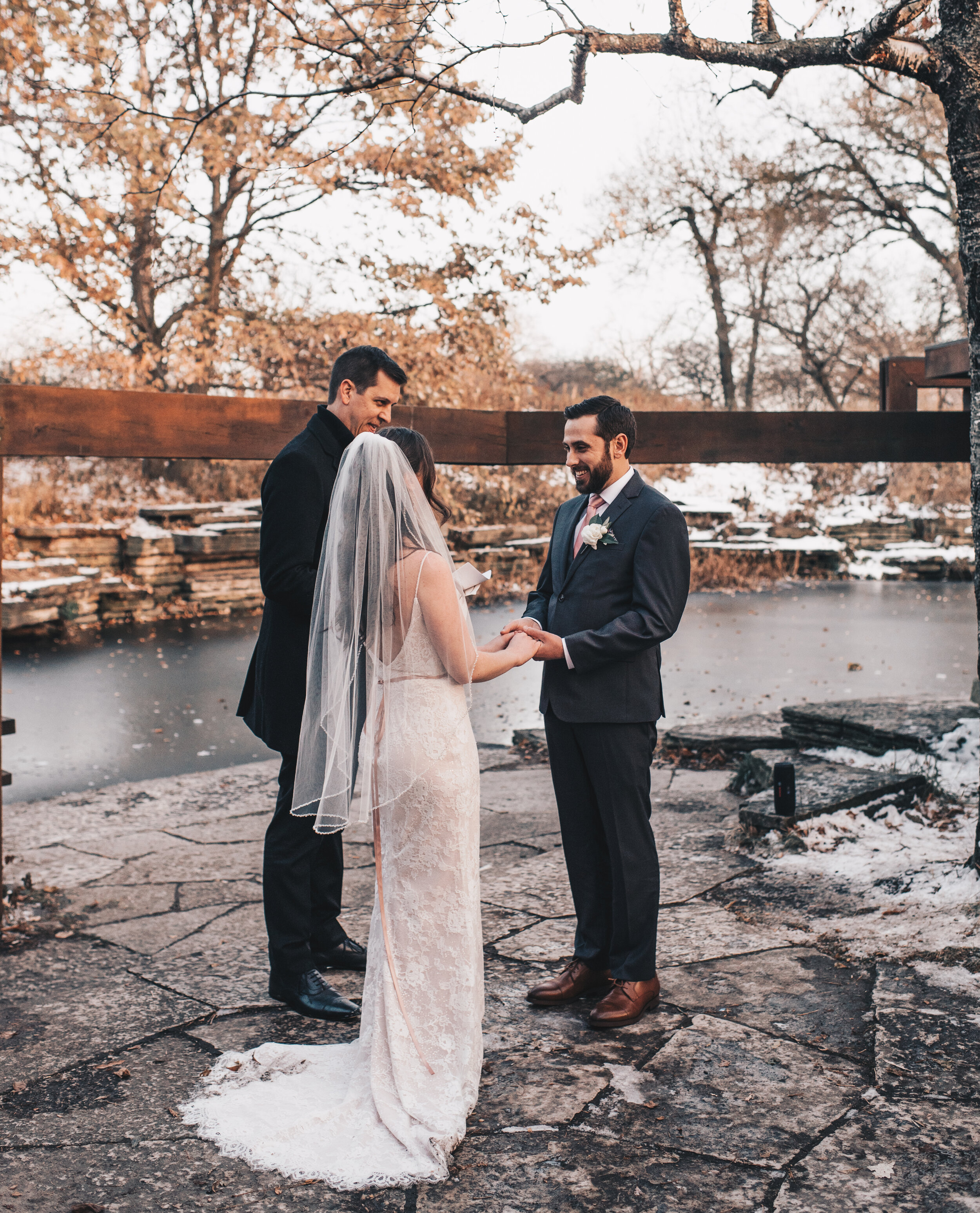 Chicago Wedding, Chicago Elopement, Modern Elegant Simple Wedding, Chicago Modern Elopement, Lincoln Park Zoo Wedding, Alfred Caldwell Lily Pool Wedding, Alfred Caldwell Lily Pool Ceremony