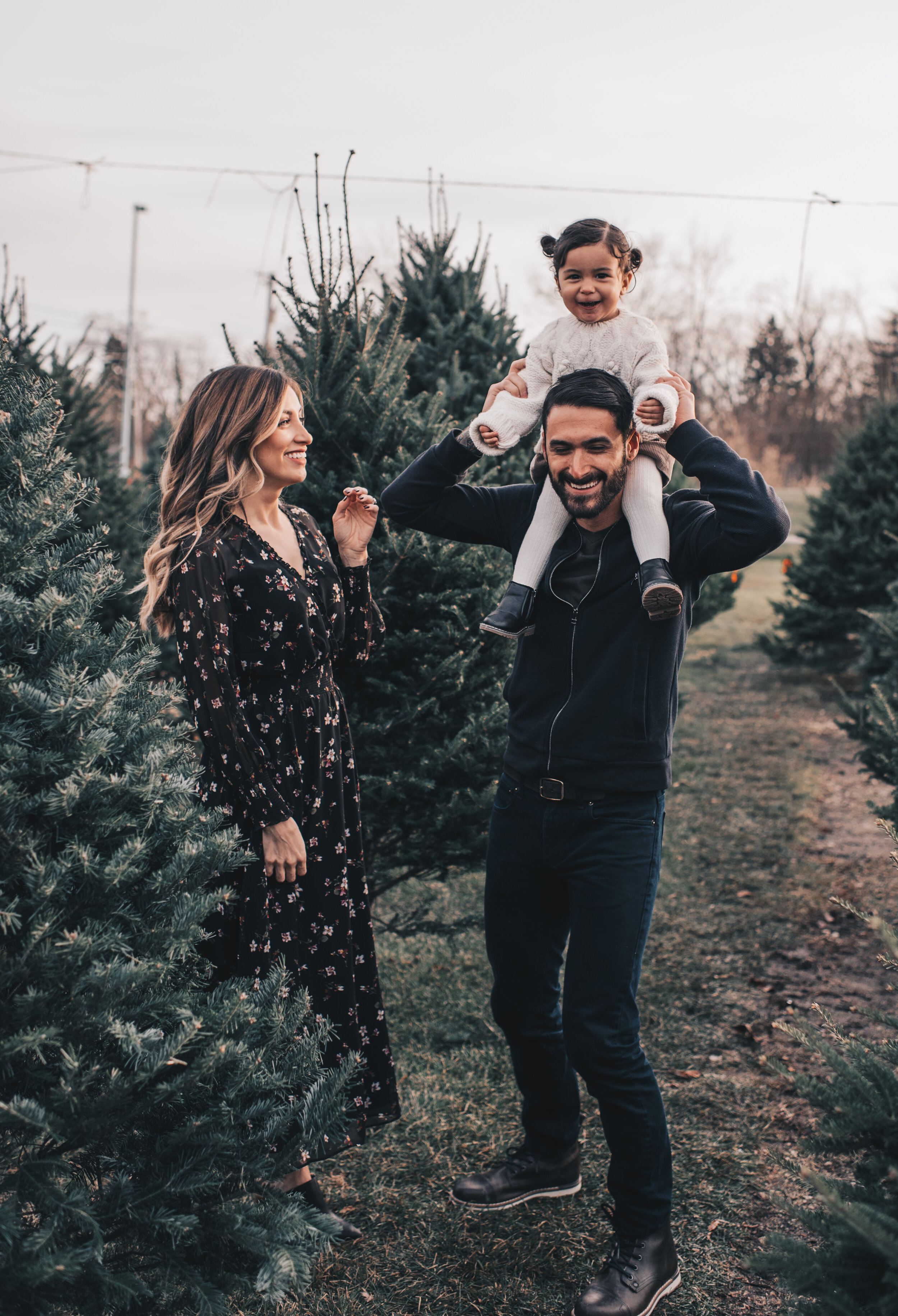 Christmas Tree Farm Family Holiday Session 