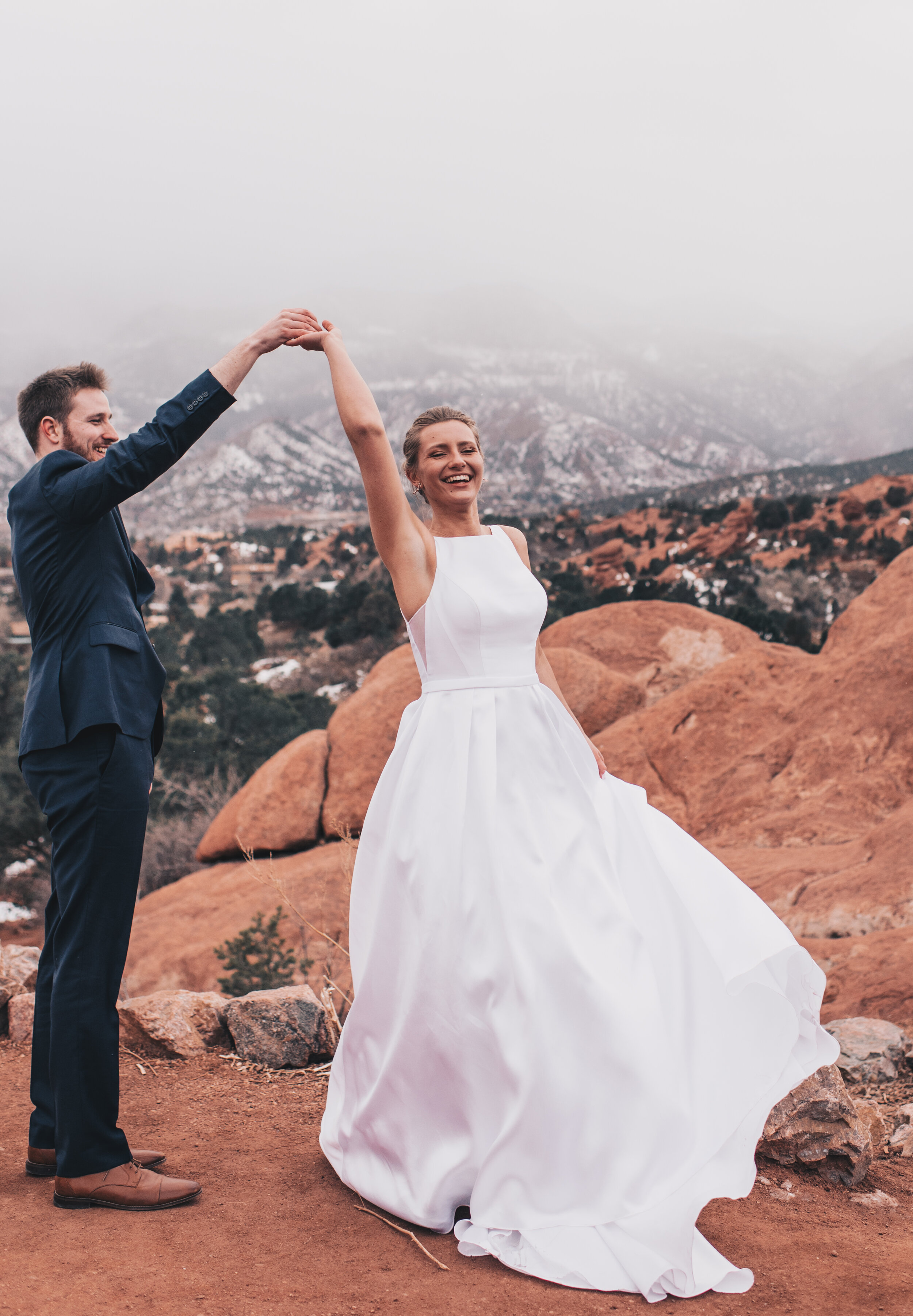 Garden of the Gods Wedding, Garden of the Gods Elopement, Colorado Mountain Wedding, Colorado Mountain Elopement, Colorado Springs Wedding, Mountain Elopement Photos, Mountain Wedding Photos