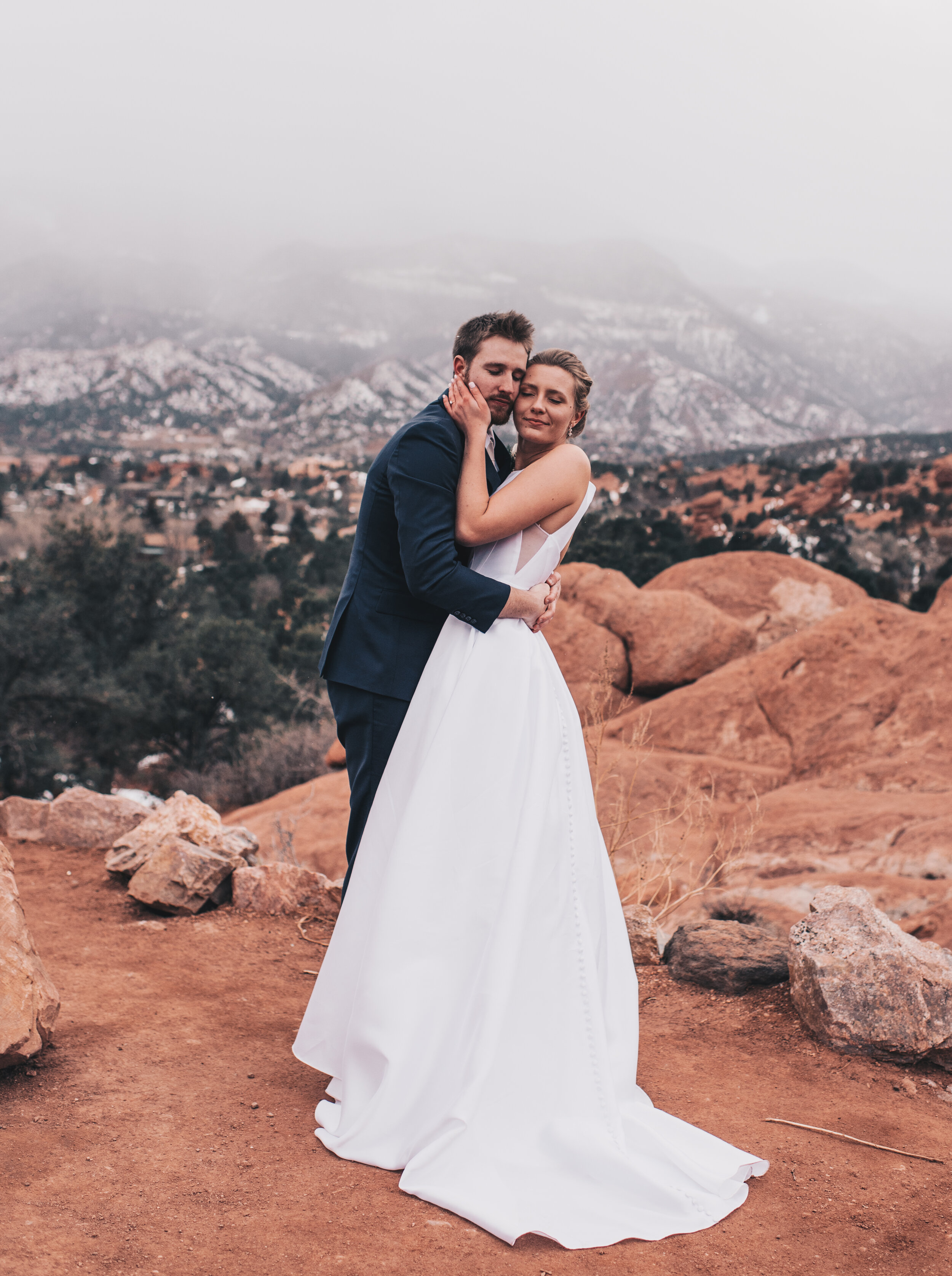 Garden of the Gods Wedding, Garden of the Gods Elopement, Colorado Mountain Wedding, Colorado Mountain Elopement, Colorado Springs Wedding, Mountain Elopement Photos, Mountain Wedding Photos