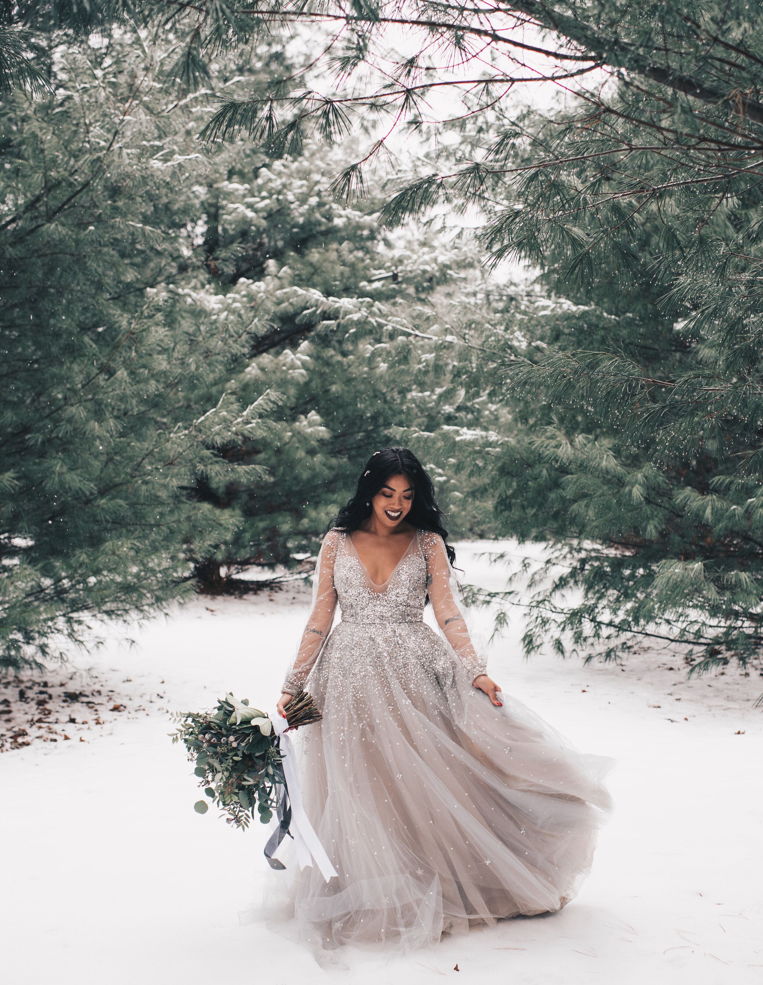 Winter Bridals, Winter Wedding, Bride and Groom Winter Wedding Photos, Adventure Winter Wedding, Winter Wedding Photos, Adventure Winter Elopement, Winter Elopement, Dreamy Winter Wedding