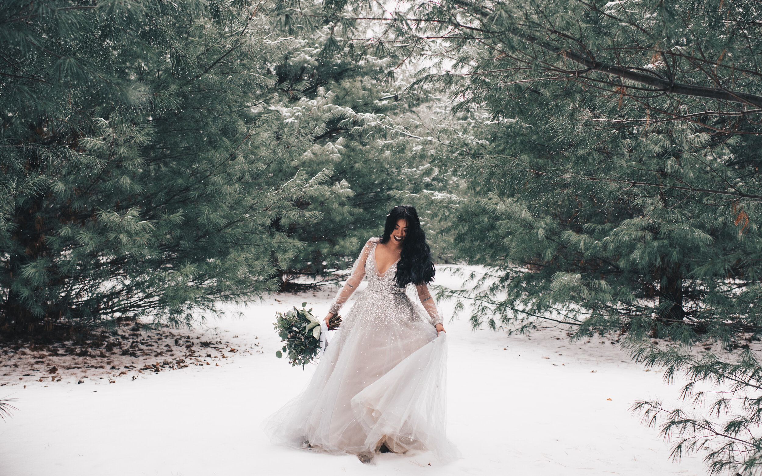 Winter Bridals, Winter Wedding, Bride and Groom Winter Wedding Photos, Adventure Winter Wedding, Winter Wedding Photos, Adventure Winter Elopement, Winter Elopement, Dreamy Winter Wedding