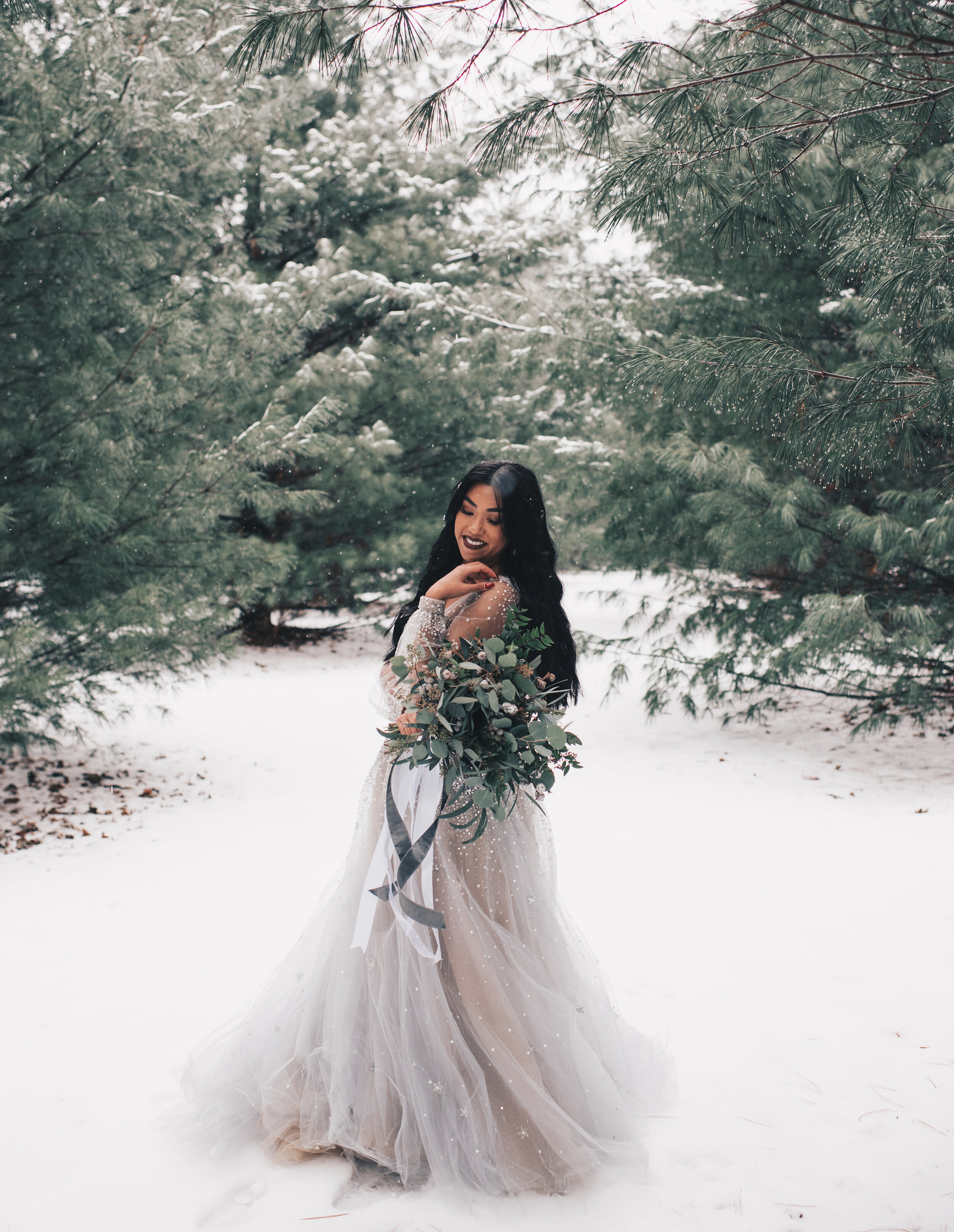 Winter Bridals, Winter Wedding, Bride and Groom Winter Wedding Photos, Adventure Winter Wedding, Winter Wedding Photos, Adventure Winter Elopement, Winter Elopement, Dreamy Winter Wedding