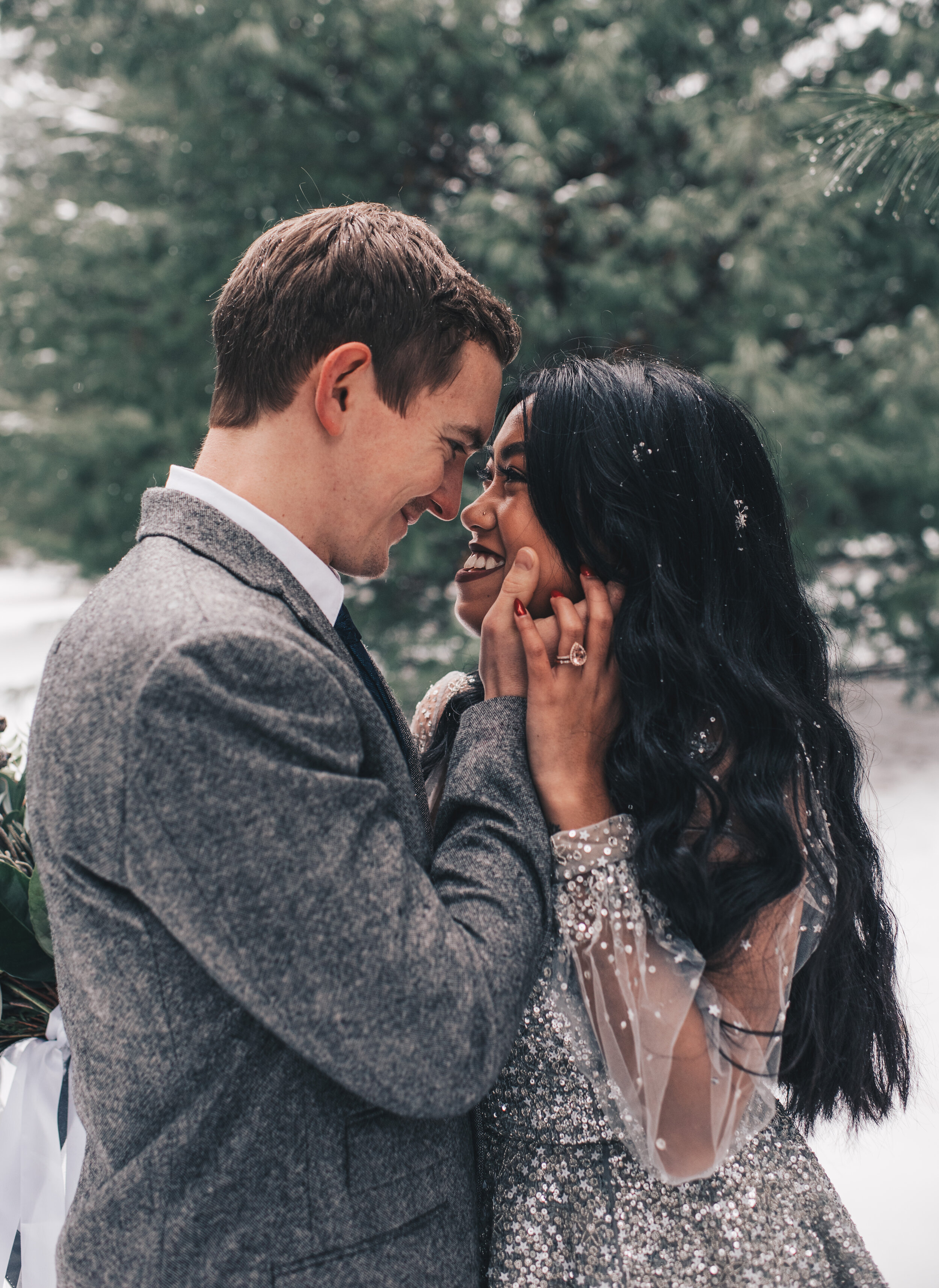 Winter Bridals, Winter Wedding, Bride and Groom Winter Wedding Photos, Adventure Winter Wedding, Winter Wedding Photos, Adventure Winter Elopement, Winter Elopement, Dreamy Winter Wedding