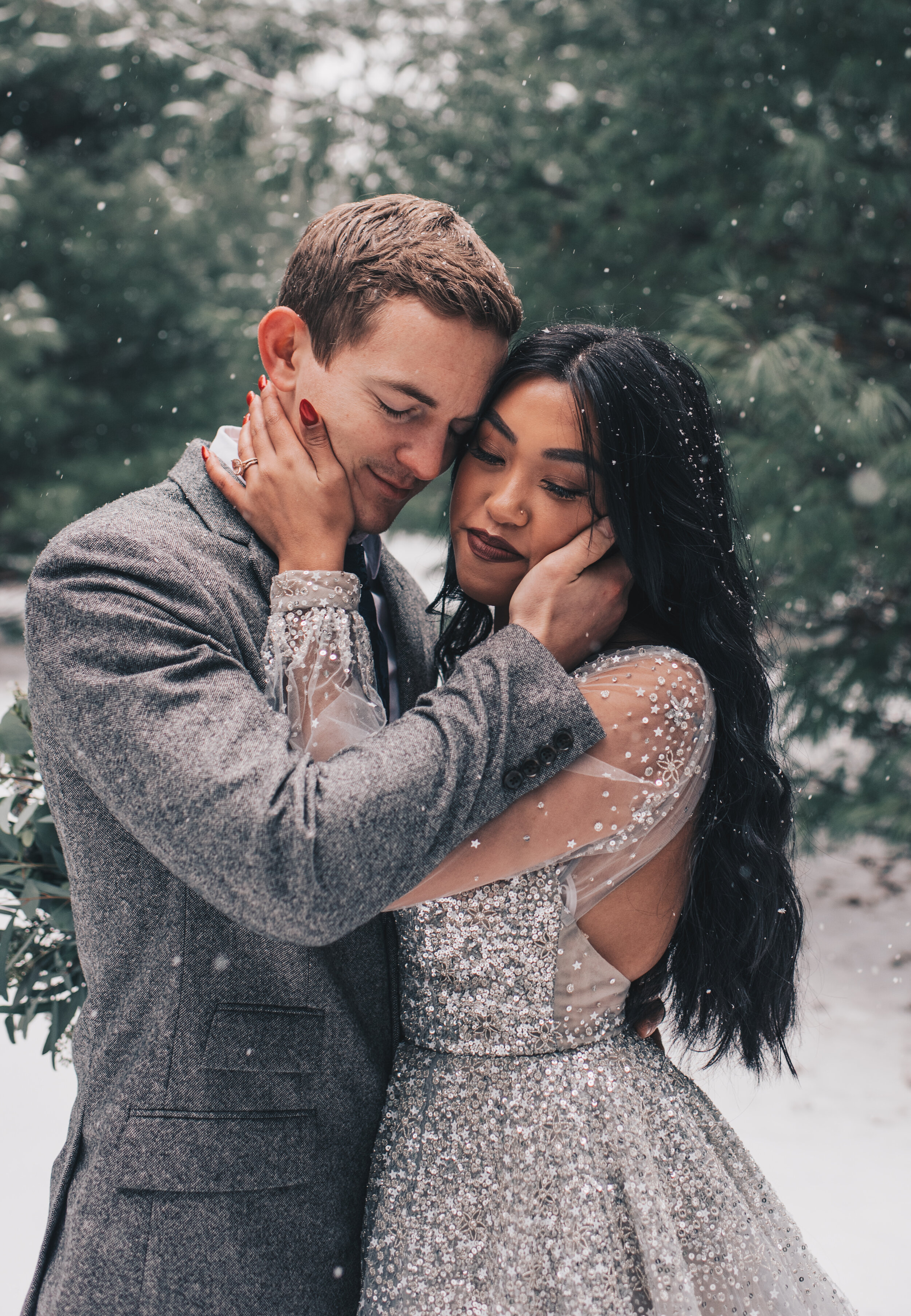 Winter Bridals, Winter Wedding, Bride and Groom Winter Wedding Photos, Adventure Winter Wedding, Winter Wedding Photos, Adventure Winter Elopement, Winter Elopement, Dreamy Winter Wedding