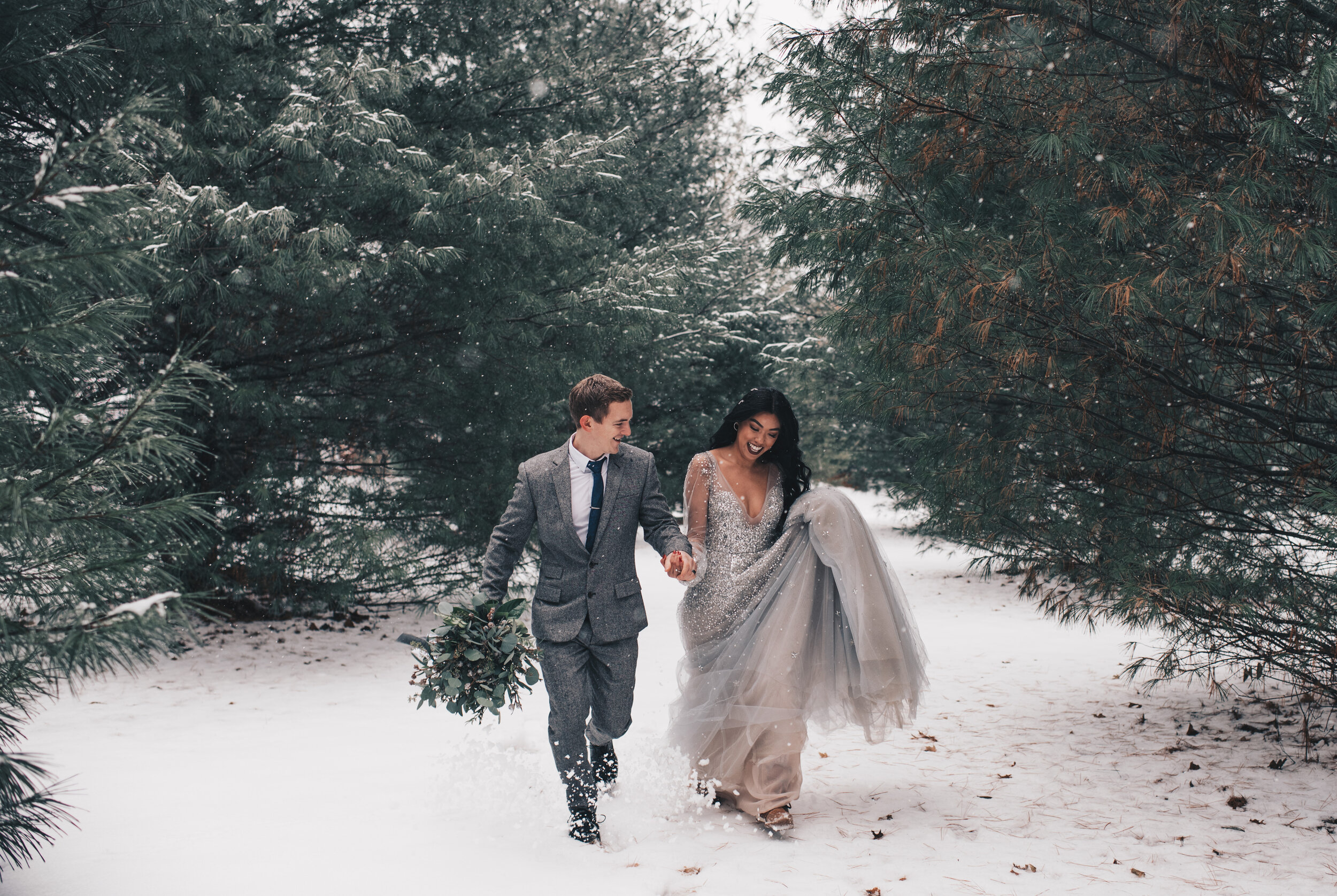 Winter Bridals, Winter Wedding, Bride and Groom Winter Wedding Photos, Adventure Winter Wedding, Winter Wedding Photos, Adventure Winter Elopement, Winter Elopement, Dreamy Winter Wedding