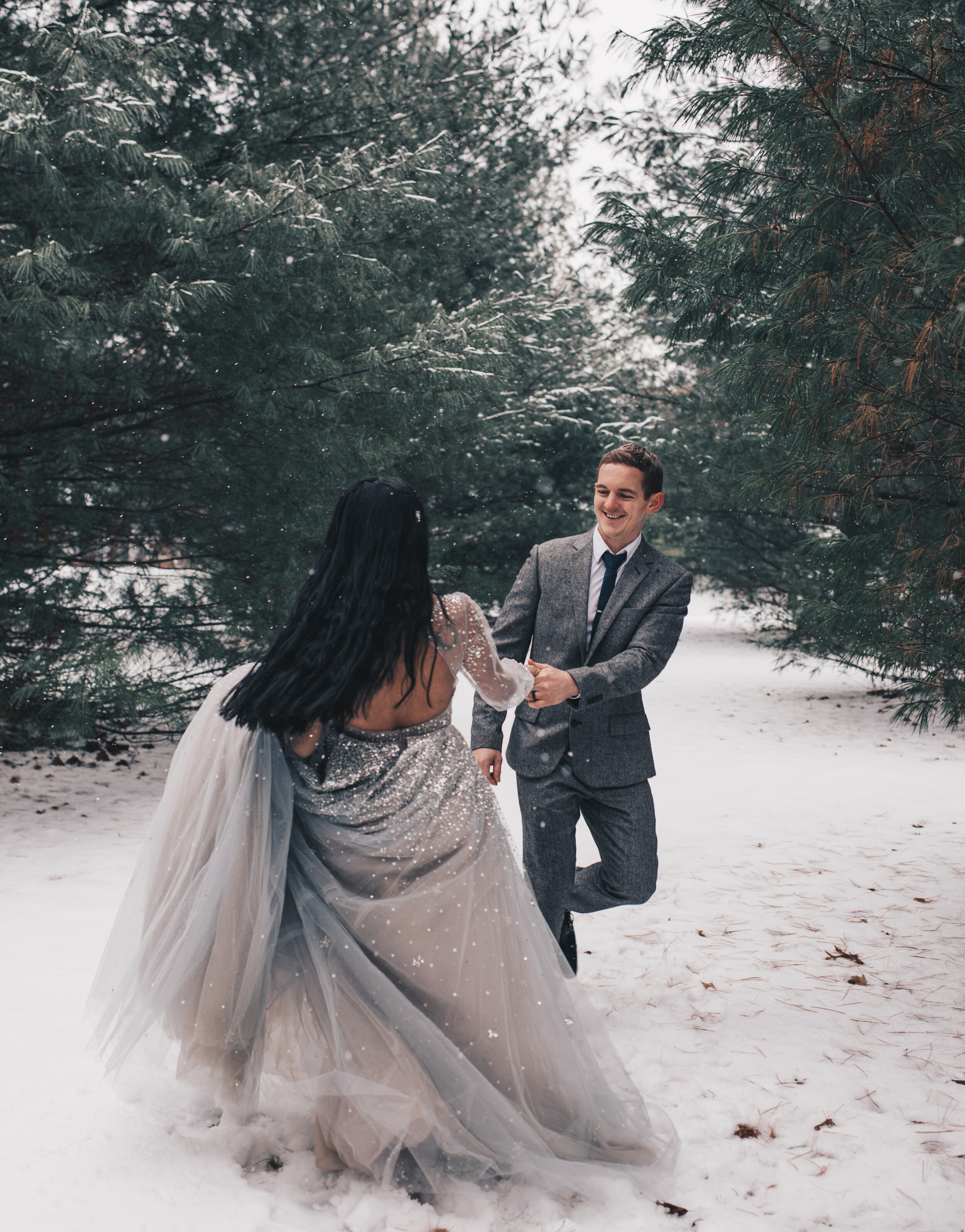 Winter Bridals, Winter Wedding, Bride and Groom Winter Wedding Photos, Adventure Winter Wedding, Winter Wedding Photos, Adventure Winter Elopement, Winter Elopement, Dreamy Winter Wedding