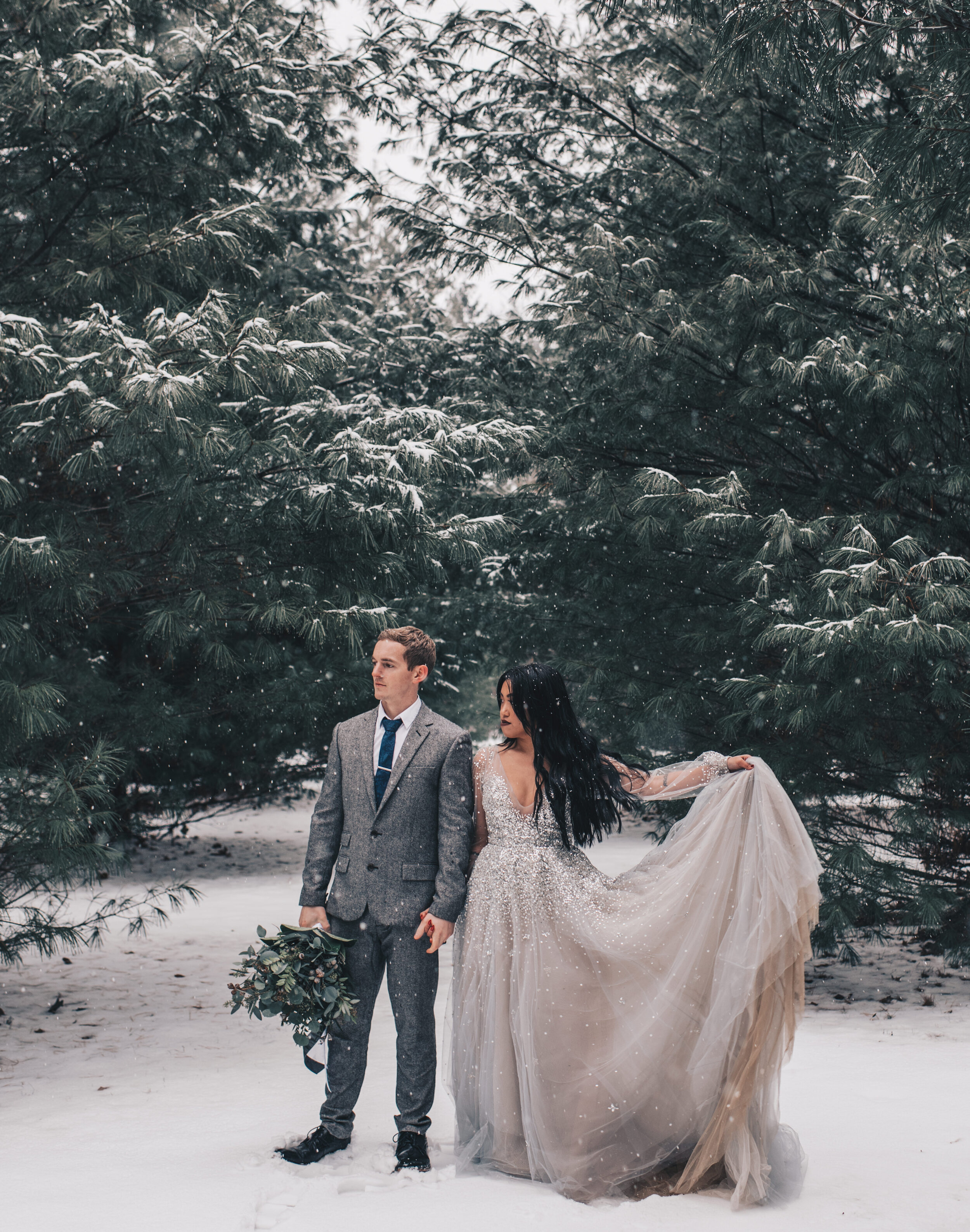 Winter Bridals, Winter Wedding, Bride and Groom Winter Wedding Photos, Adventure Winter Wedding, Winter Wedding Photos, Adventure Winter Elopement, Winter Elopement, Dreamy Winter Wedding