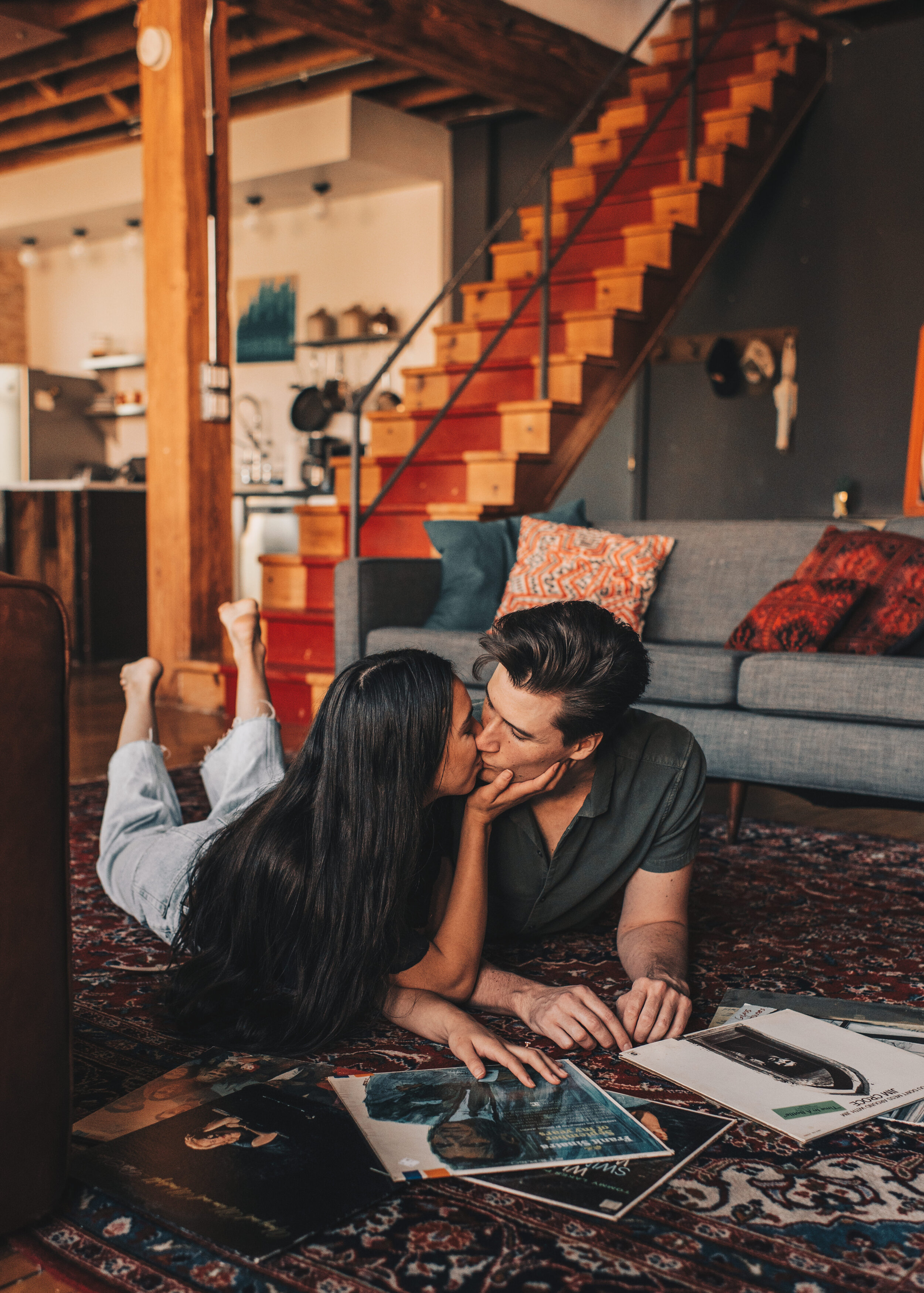 Retro Chicago Airbnb Engagement // Chicago, IL // Reid &amp; Lupita