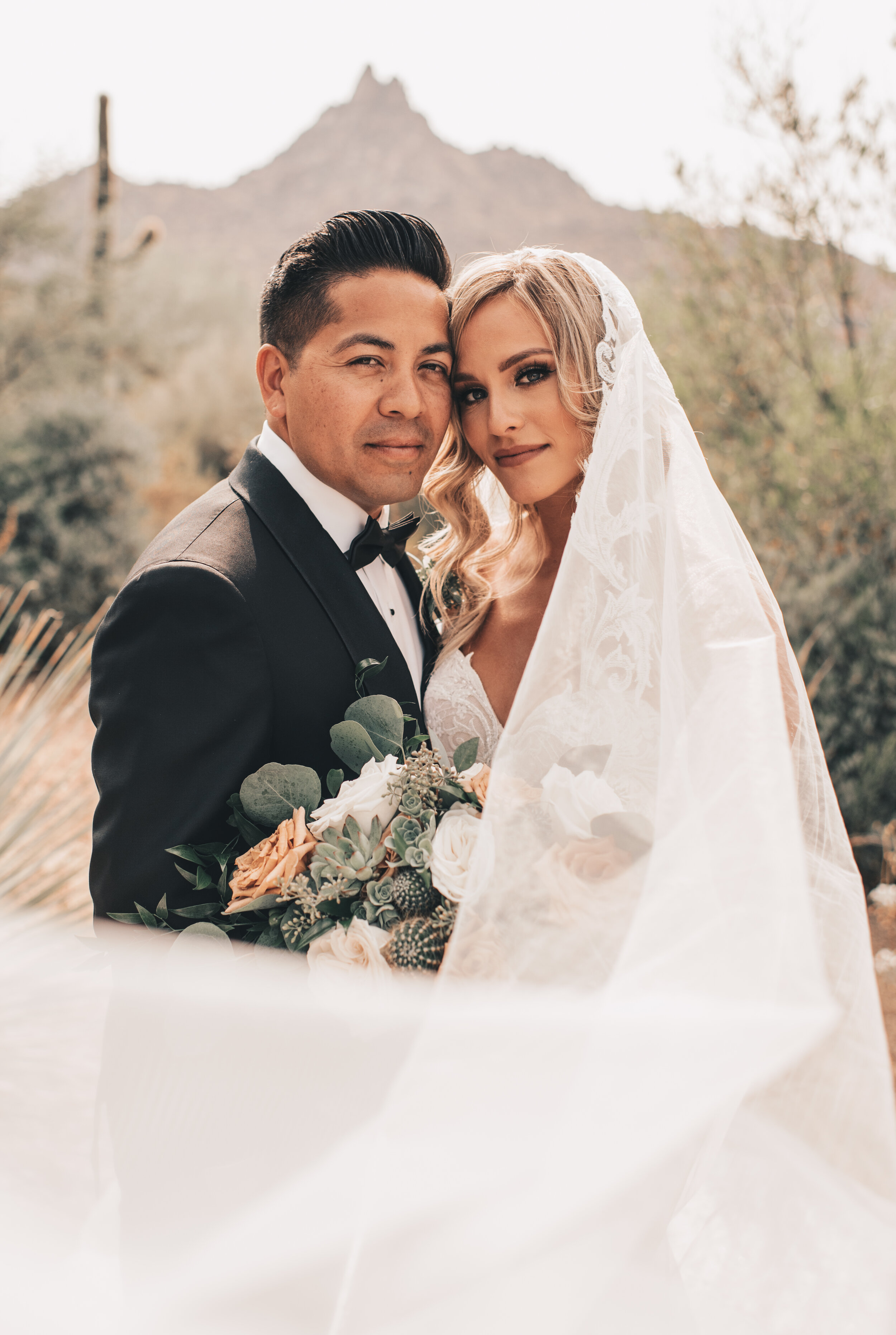 Arizona Wedding at the Four Seasons Resort // Scottsdale, AZ // Jose &amp; Brittney 