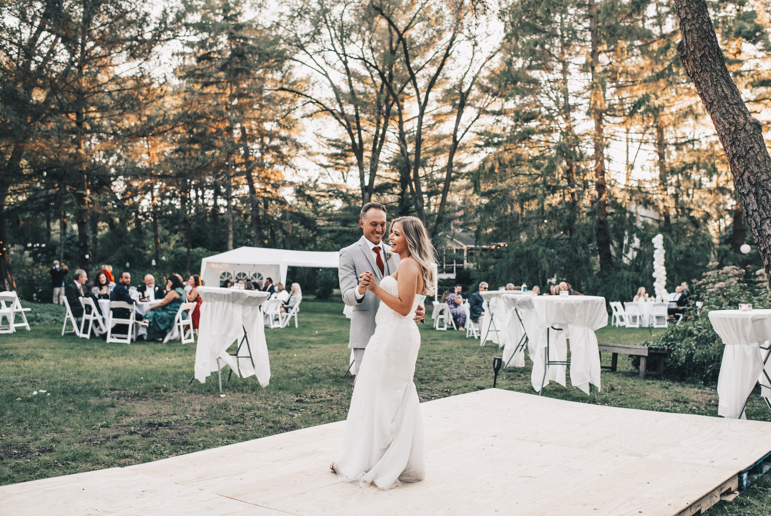 Midwest Backyard Wedding, Intimate Wedding, Outdoor Wedding, Illinois Backyard Wedding, Illinois Intimate Wedding, Bride &amp; Groom Photos 