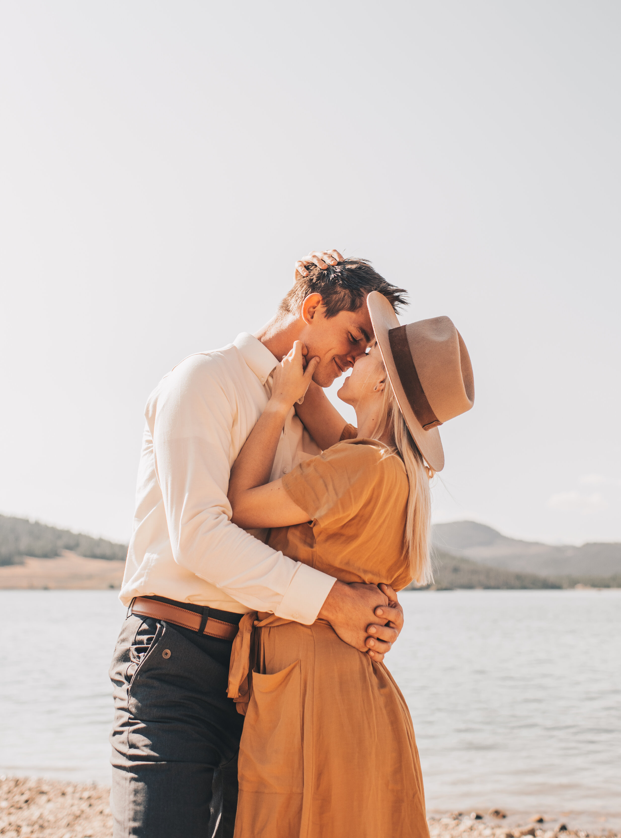 Colorado Couples Photos, Colorado Engagement Session, Dillon Reservoir Couples Photos, Mountain Couples Photos, Frisco Engagement Photos, Adventurous Couples