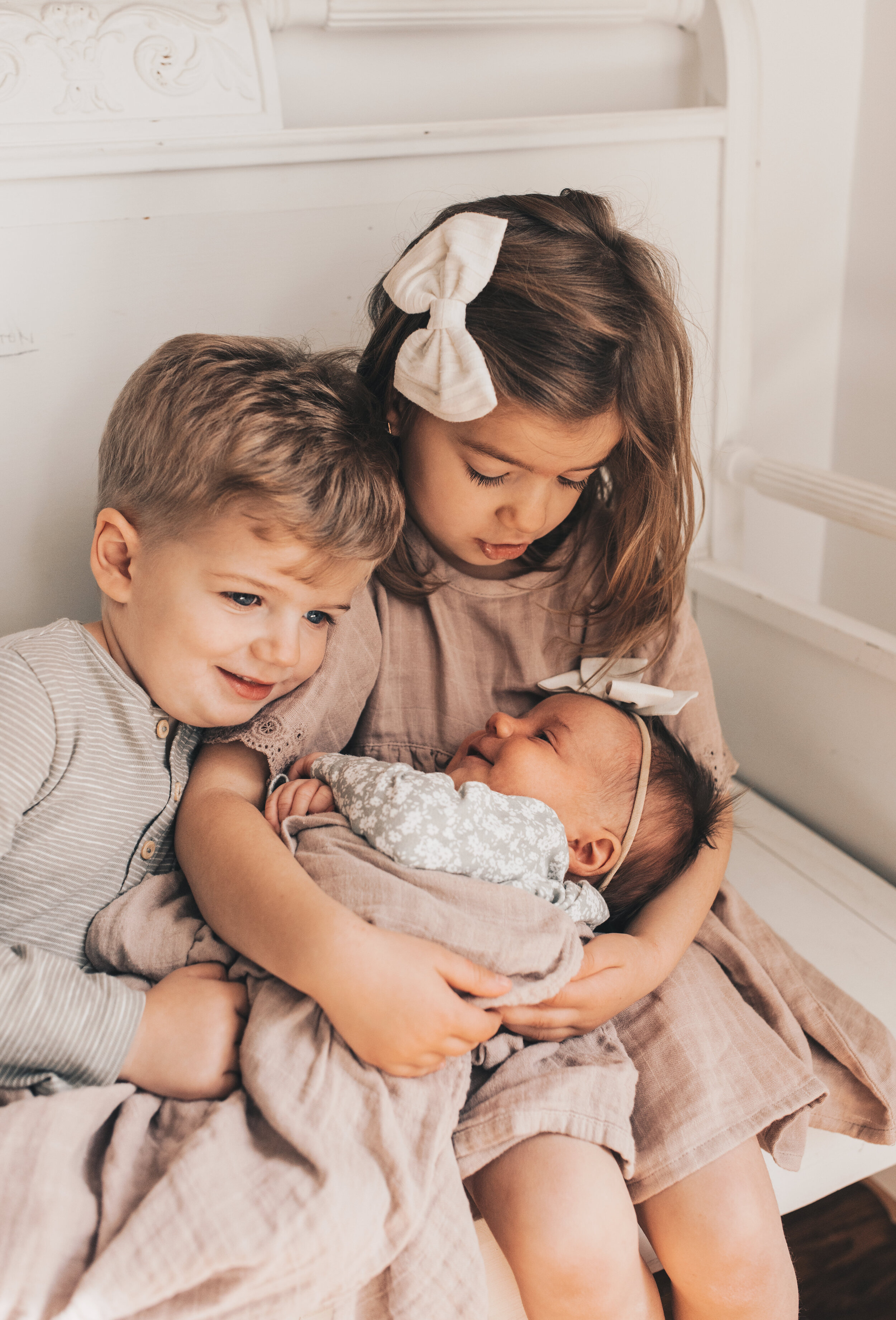 In-Home Family/Newborn Photos // Wheaton Family Photographer