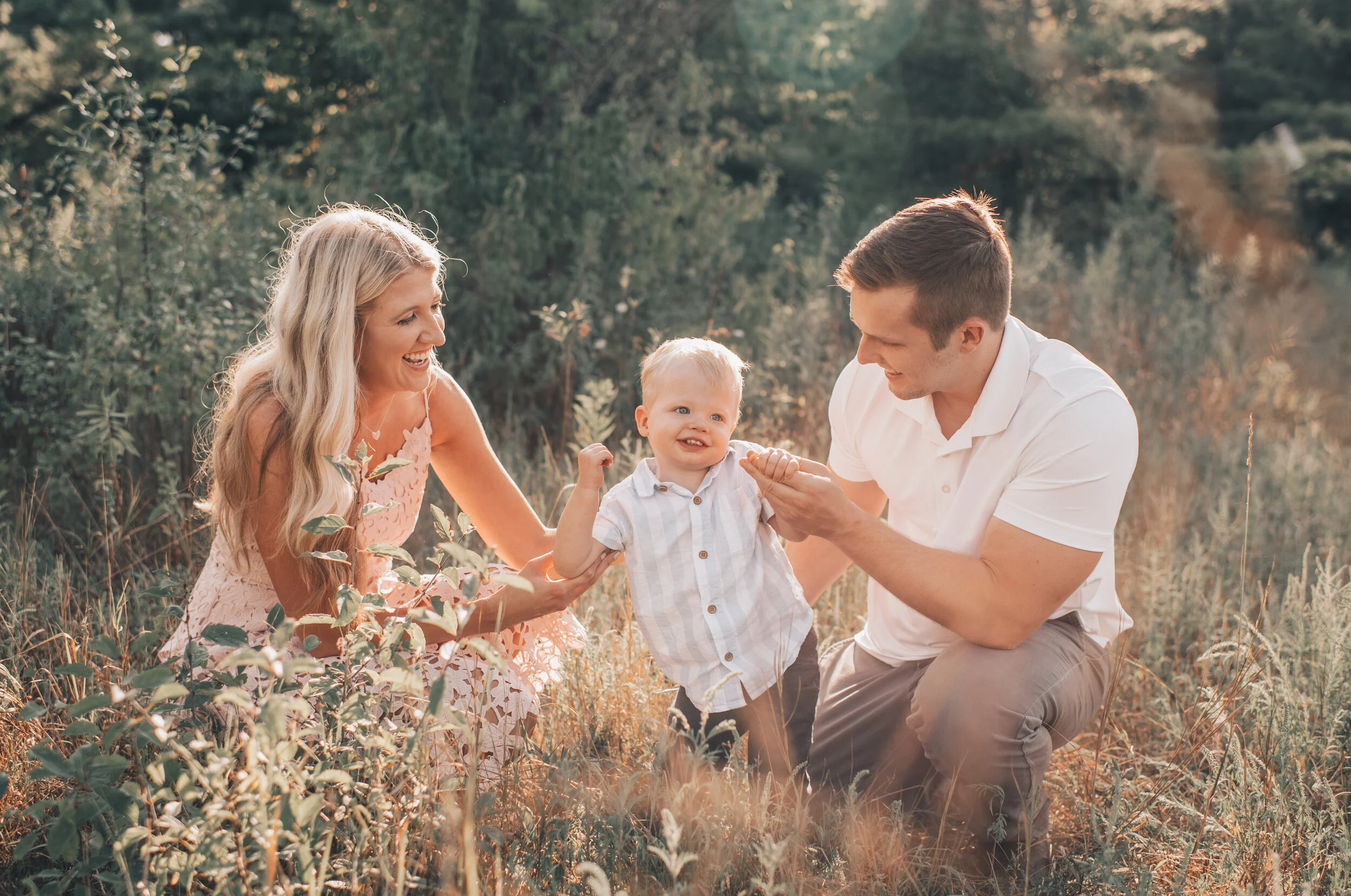 Outdoor Summer Family Portraits // Chicago Family Photographer