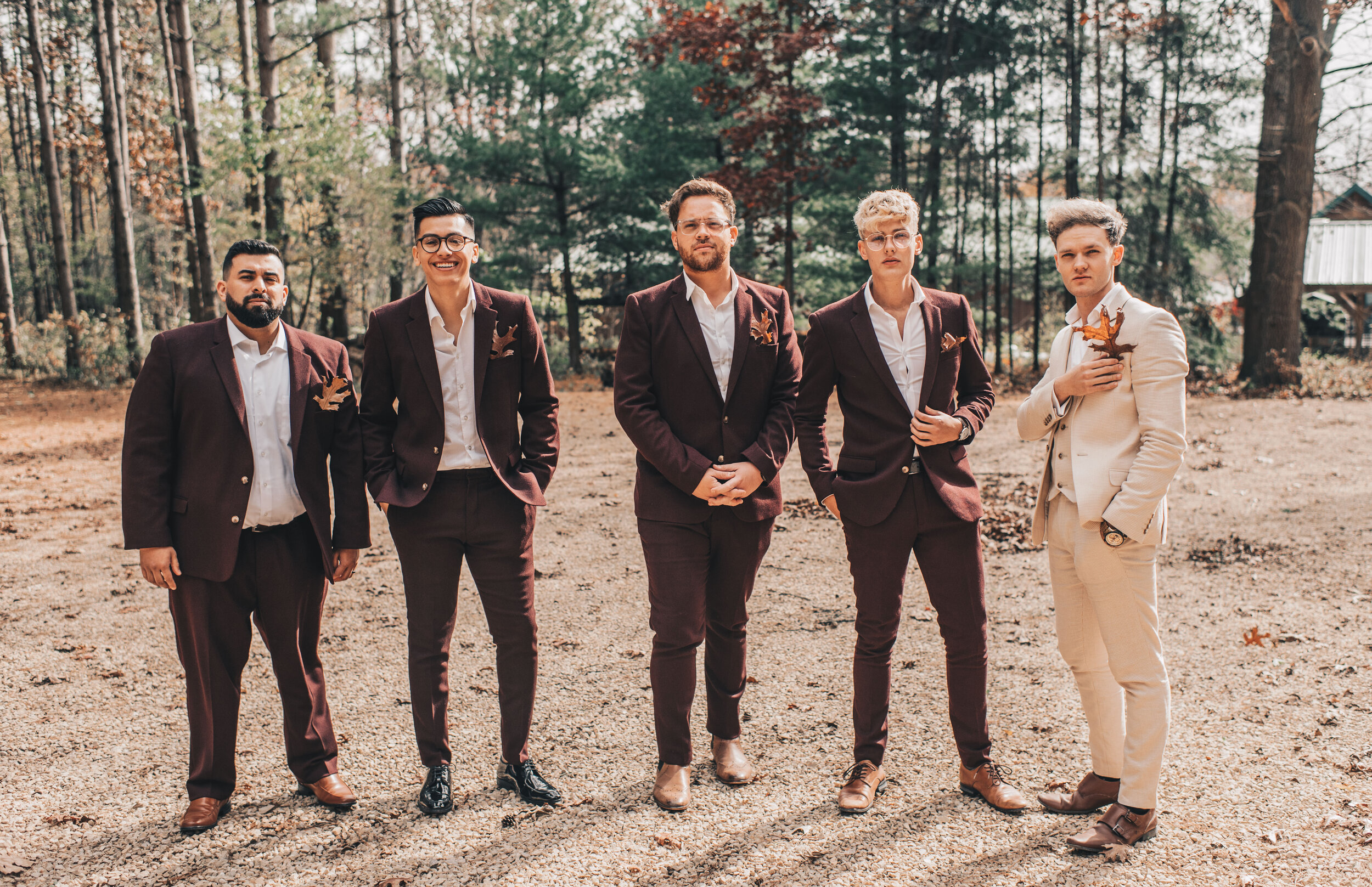 Wisconsin Wedding, Midwest Airbnb Wedding, Adventurous Airbnb Wedding, Outdoor Fall Modern Rustic Wedding, Wisconsin Photographer, Wisconsin Wedding Venue, Forest Pine Trees Groomsmen