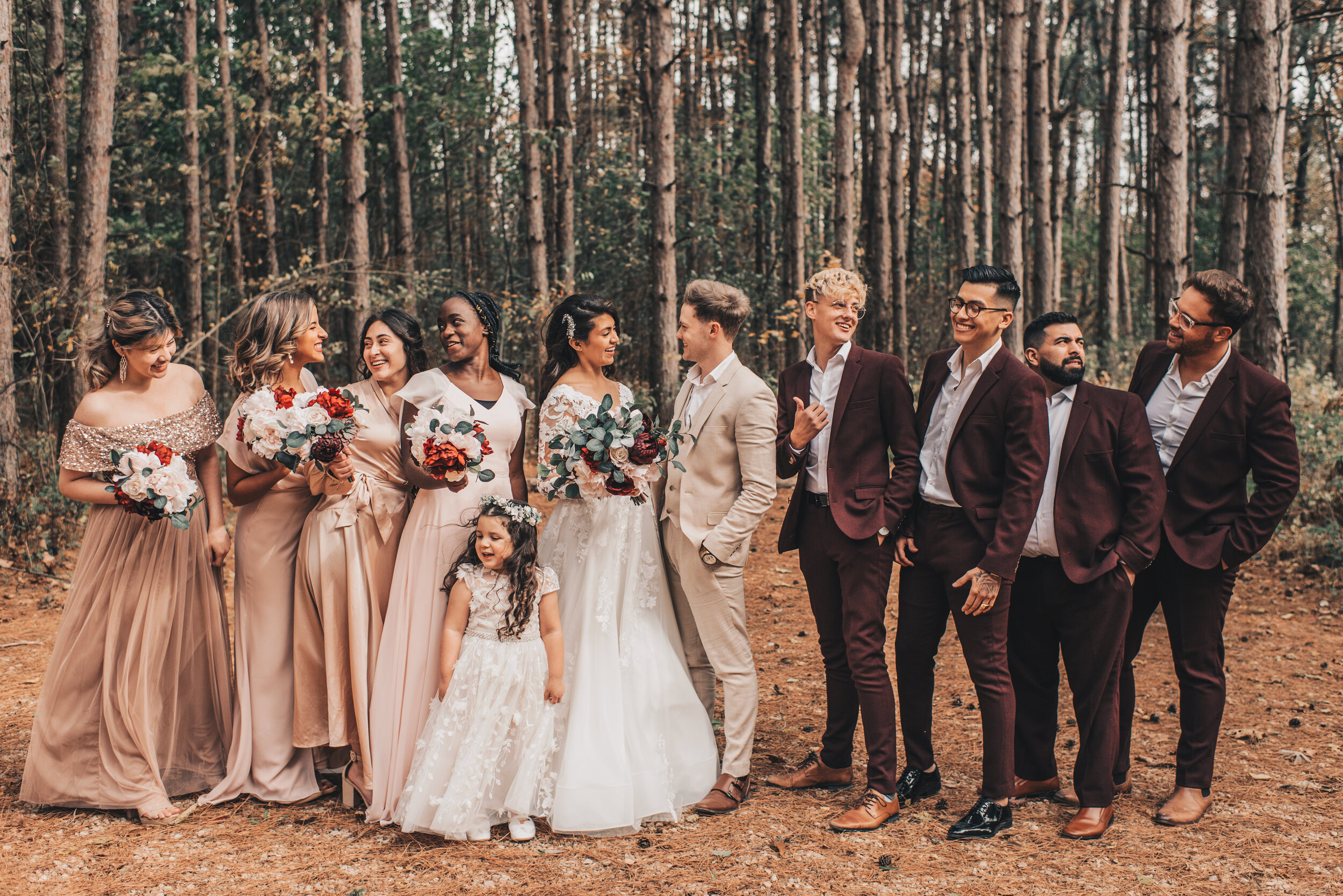 Wisconsin Wedding, Midwest Airbnb Wedding, Adventurous Airbnb Wedding, Outdoor Fall Modern Rustic Wedding, Wisconsin Photographer, Wisconsin Wedding Venue, Forest Pine Trees Bridal Party Photos