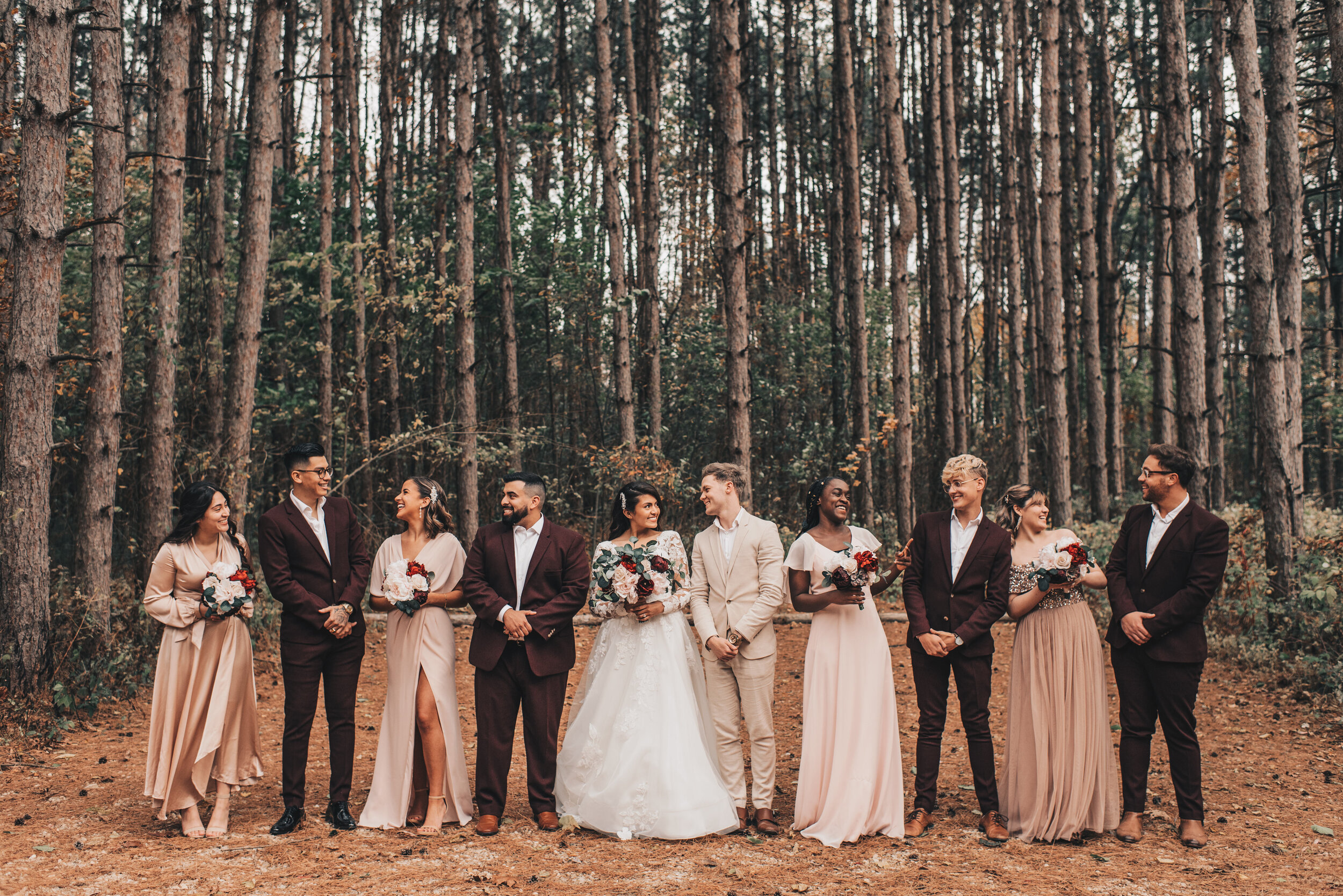 Wisconsin Wedding, Midwest Airbnb Wedding, Adventurous Airbnb Wedding, Outdoor Fall Modern Rustic Wedding, Wisconsin Photographer, Wisconsin Wedding Venue, Forest Pine Trees Bridal Party Photos