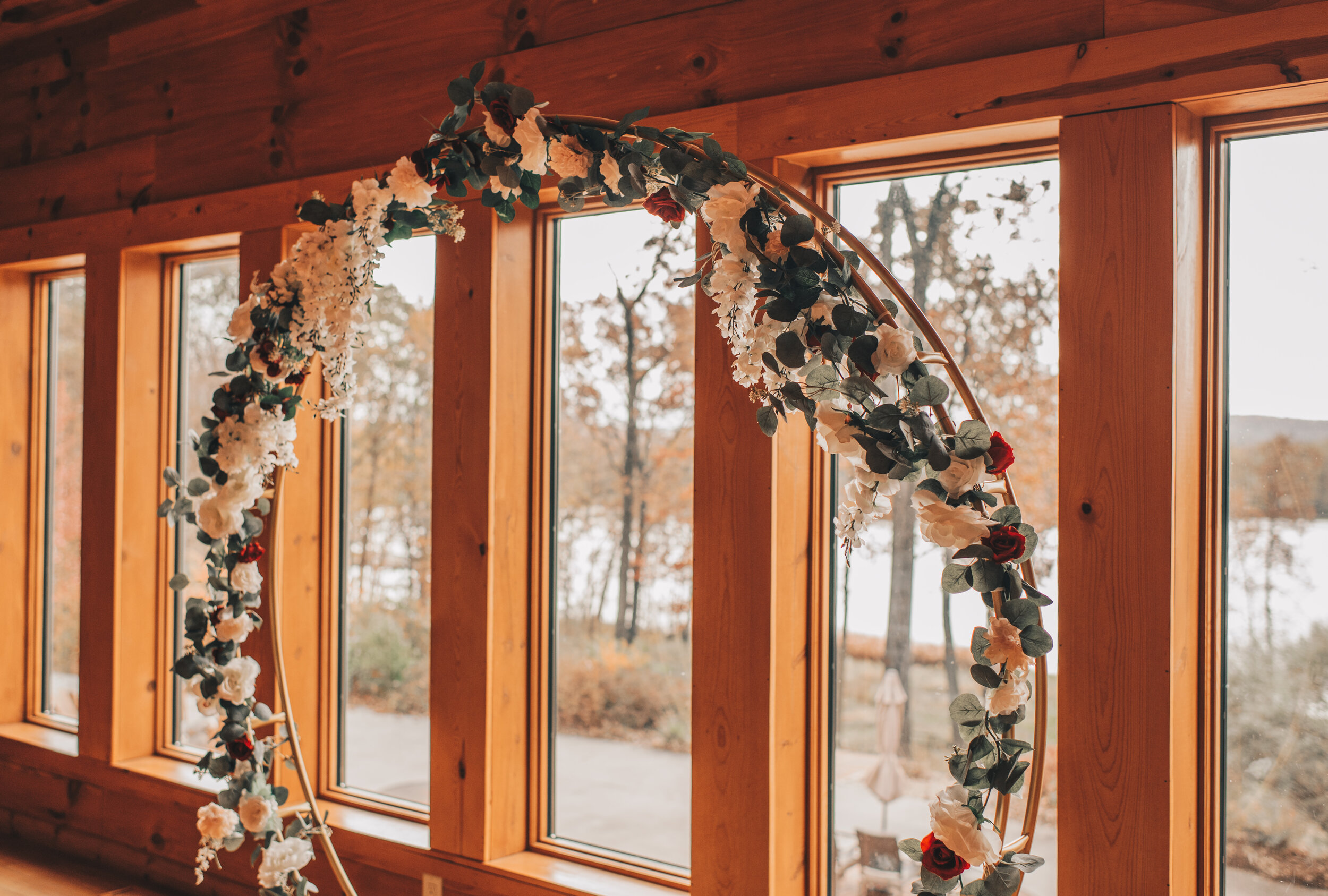 Wisconsin Wedding, Midwest Airbnb Wedding, Adventurous Airbnb Wedding, Outdoor Fall Modern Rustic Wedding, Wisconsin Photographer, Wisconsin Wedding Venue, Ceremony Details