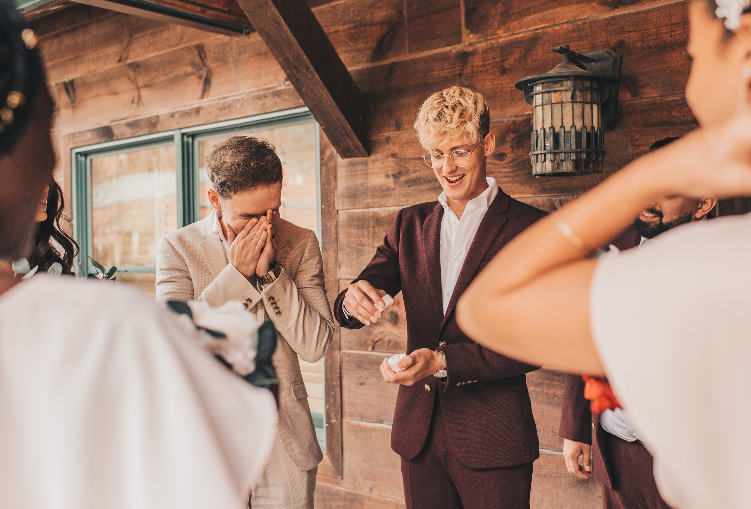 Wisconsin Wedding, Midwest Airbnb Wedding, Adventurous Airbnb Wedding, Outdoor Fall Modern Rustic Wedding, Wisconsin Photographer, Wisconsin Wedding Venue, Ceremony