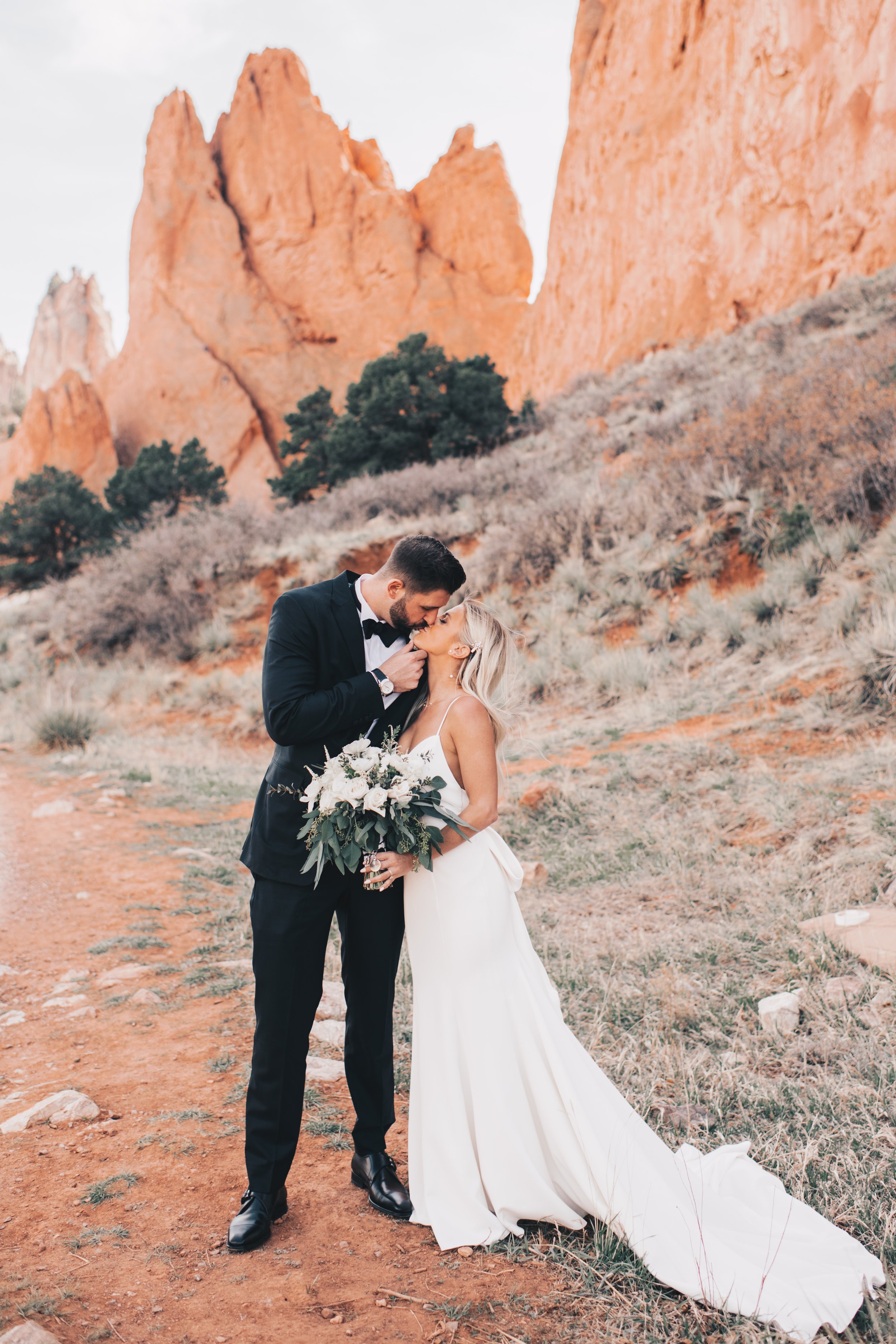 Mountain Wedding, Garden of the Gods Wedding, Colorado Wedding, Colorado Elopement, Illinois Photographer, Colorado Springs Wedding