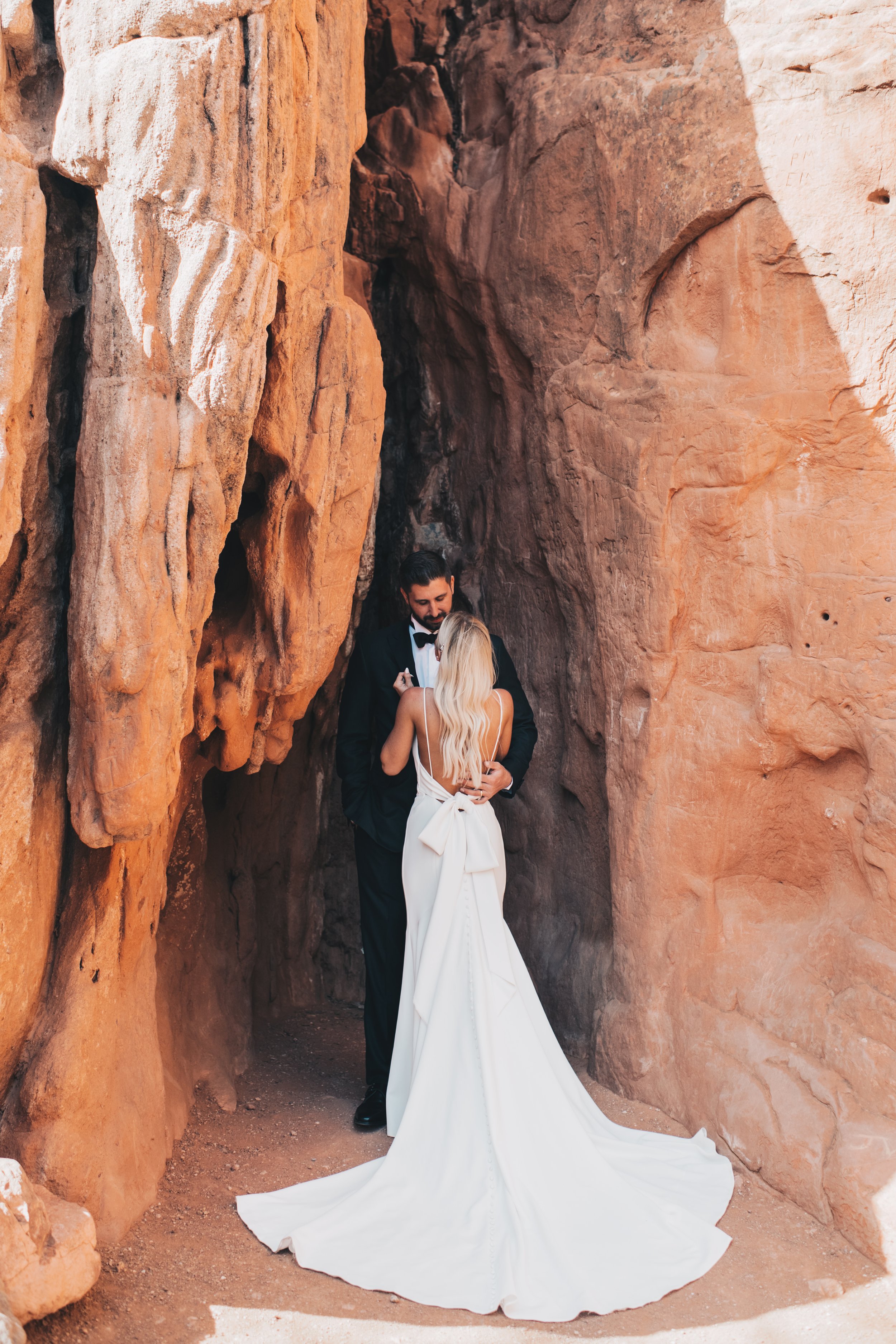 Mountain Wedding, Garden of the Gods Wedding, Colorado Wedding, Colorado Elopement, Illinois Photographer, Colorado Springs Wedding