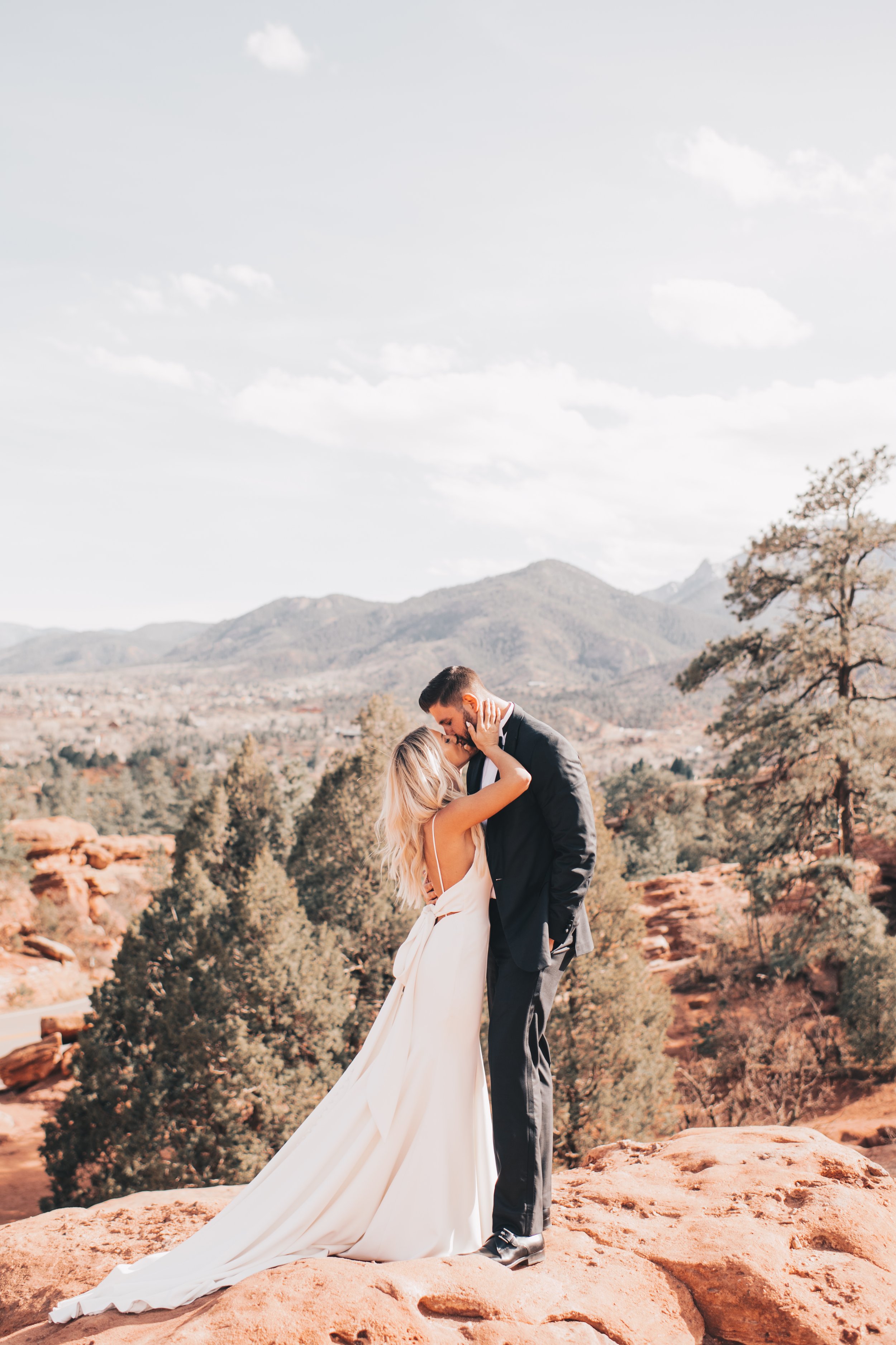 Mountain Wedding, Garden of the Gods Wedding, Colorado Wedding, Colorado Elopement, Illinois Photographer, Colorado Springs Wedding