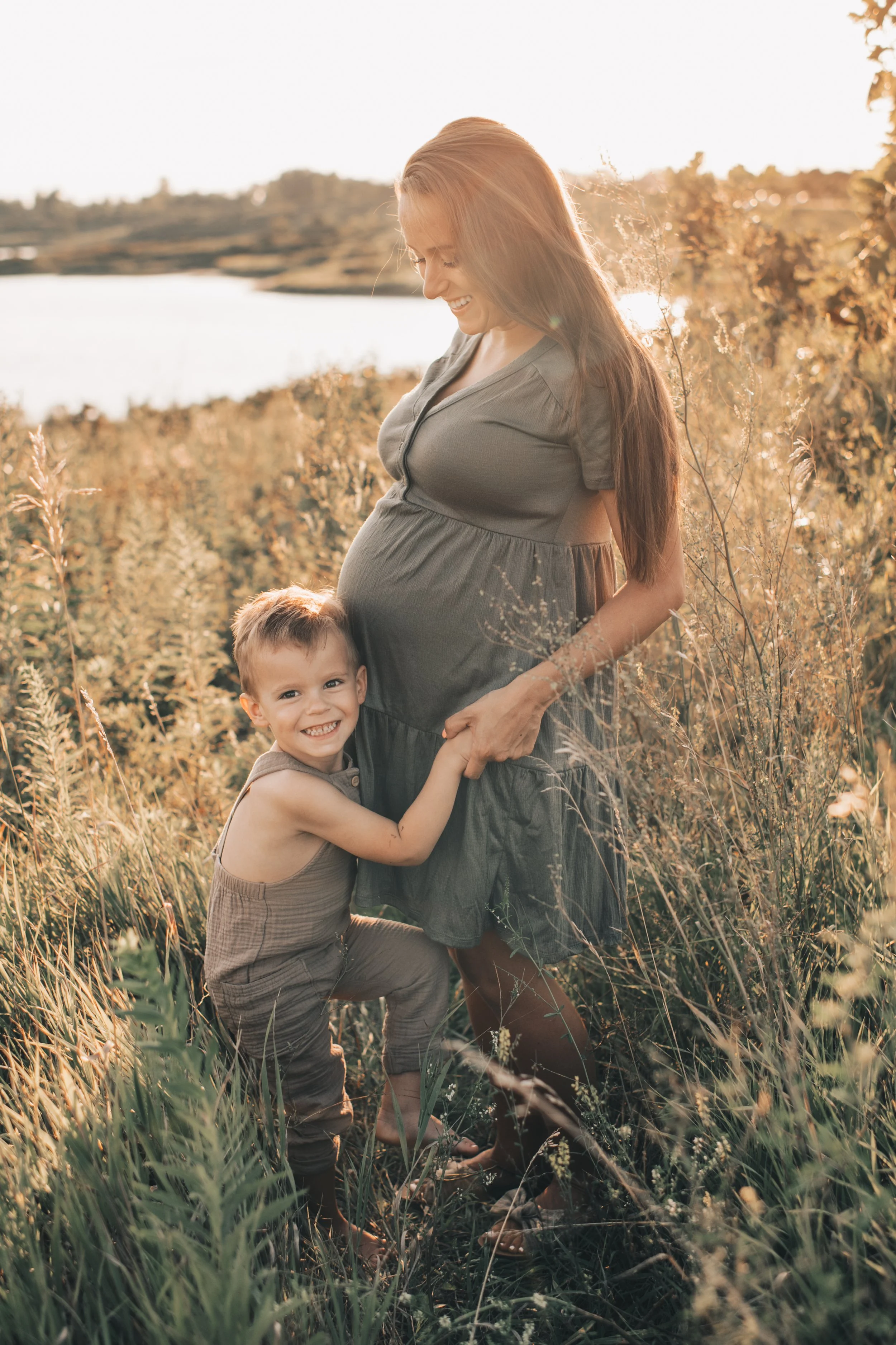 Kuchenbecker - Family Maternity Photos - 60.jpg