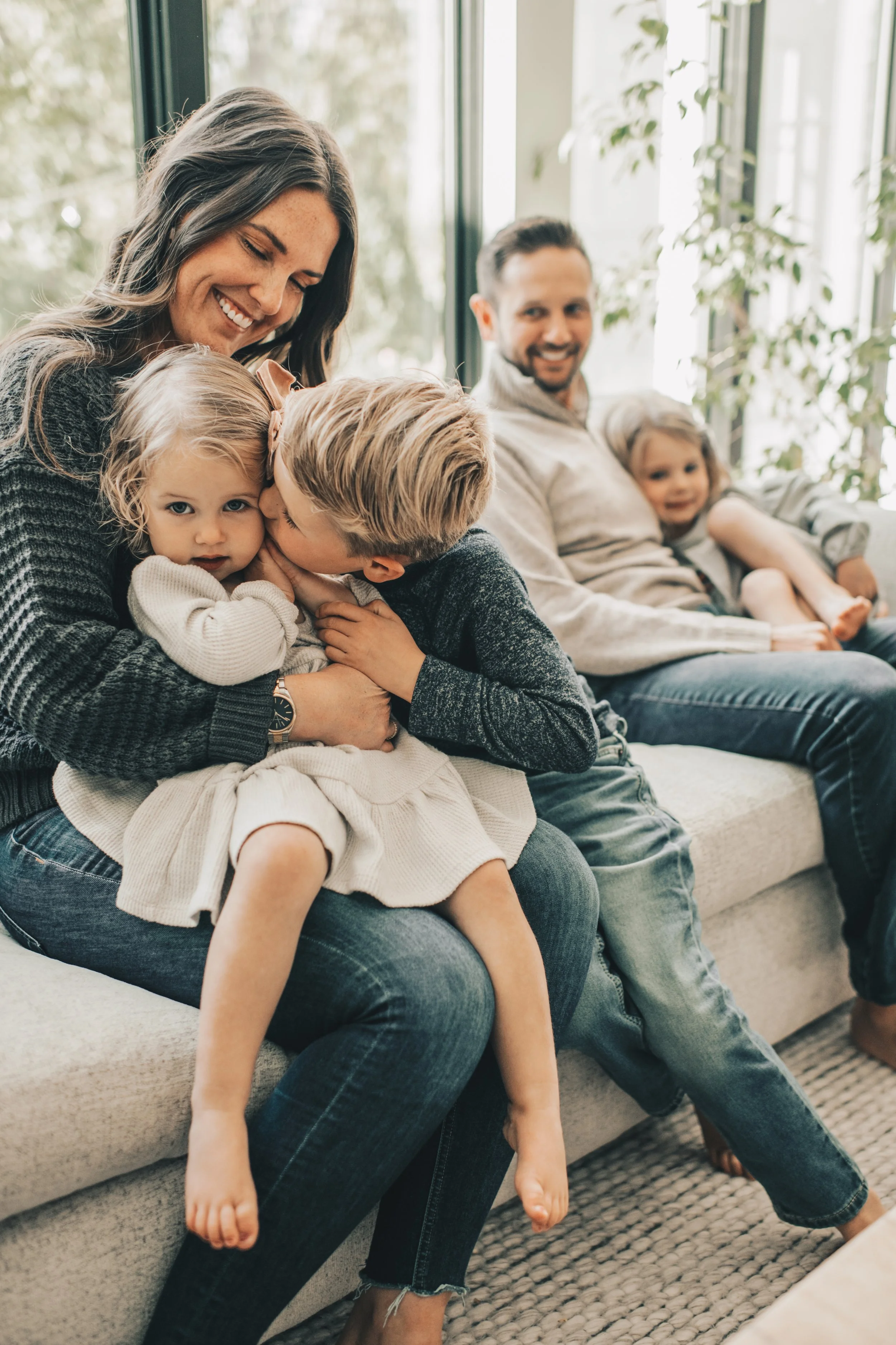 In Home Family Photos 2022 - 19.jpg