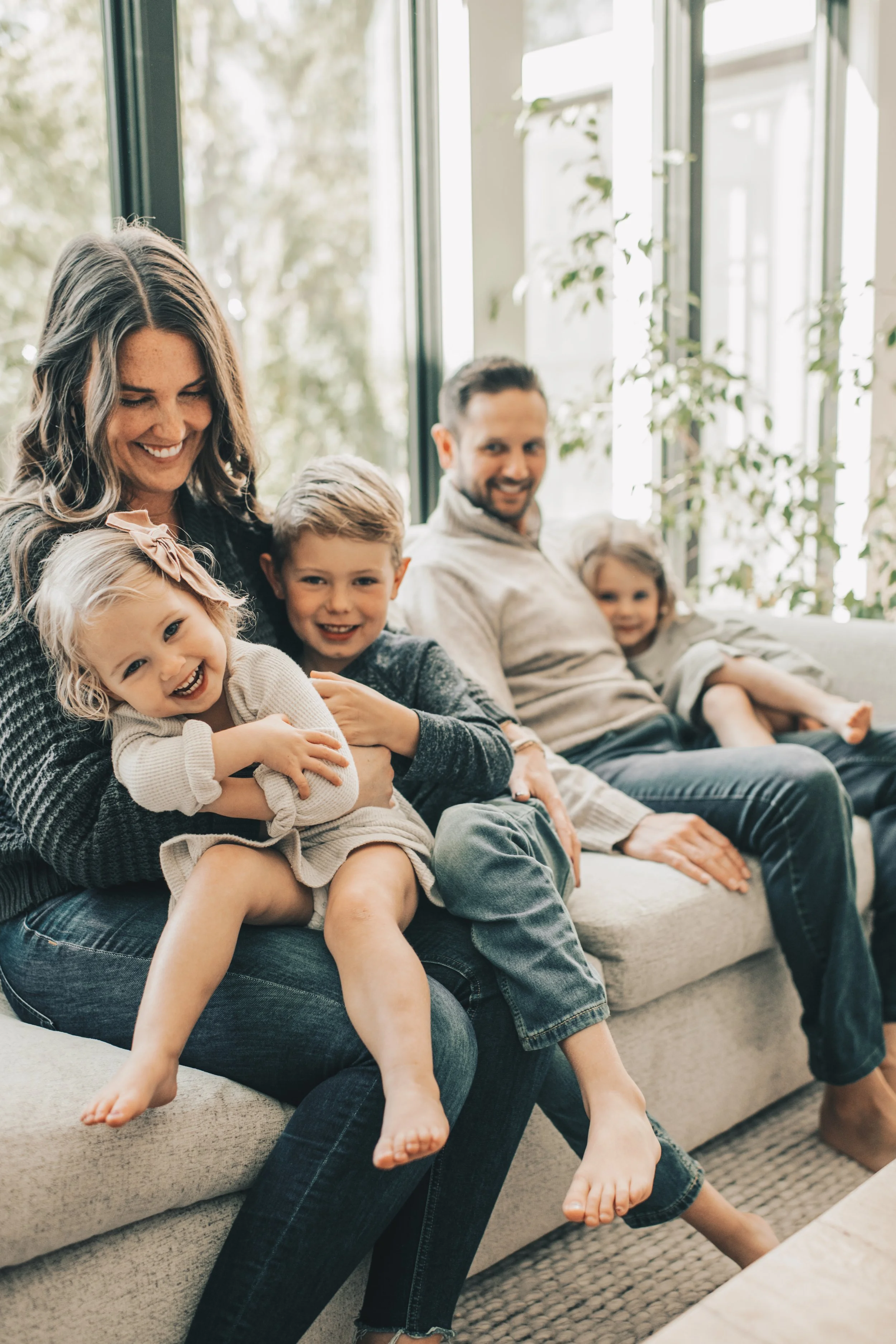 In Home Family Photos 2022 - 21.jpg
