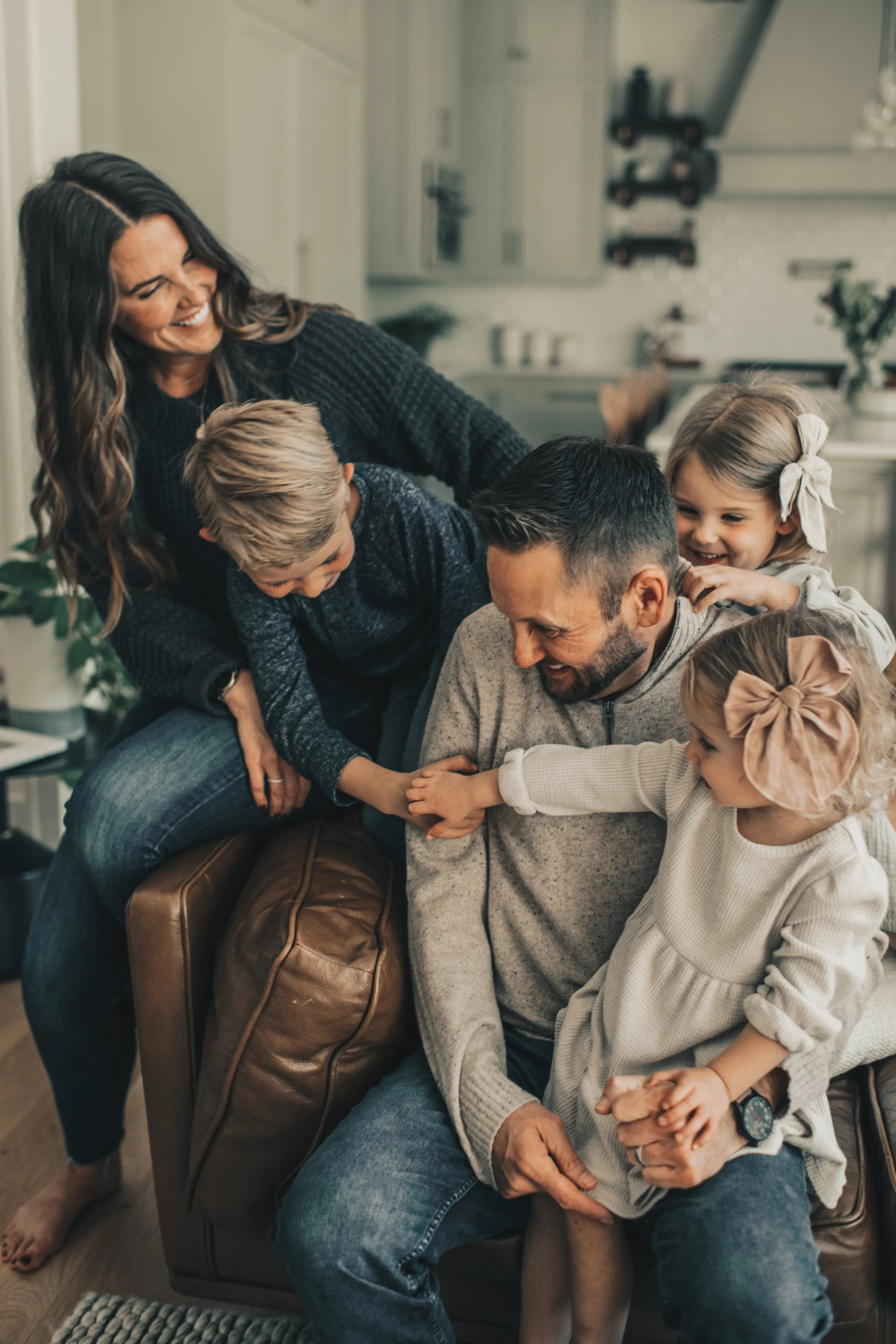 In Home Family Photos 2022 - 43.jpg