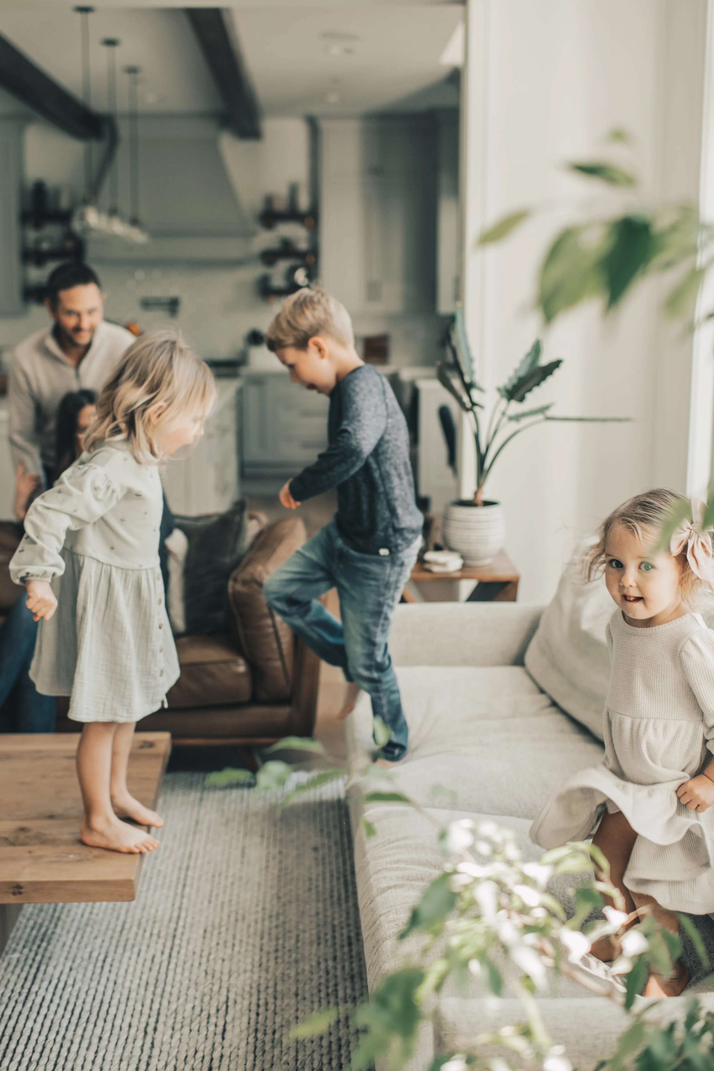 In Home Family Photos 2022 - 49.jpg