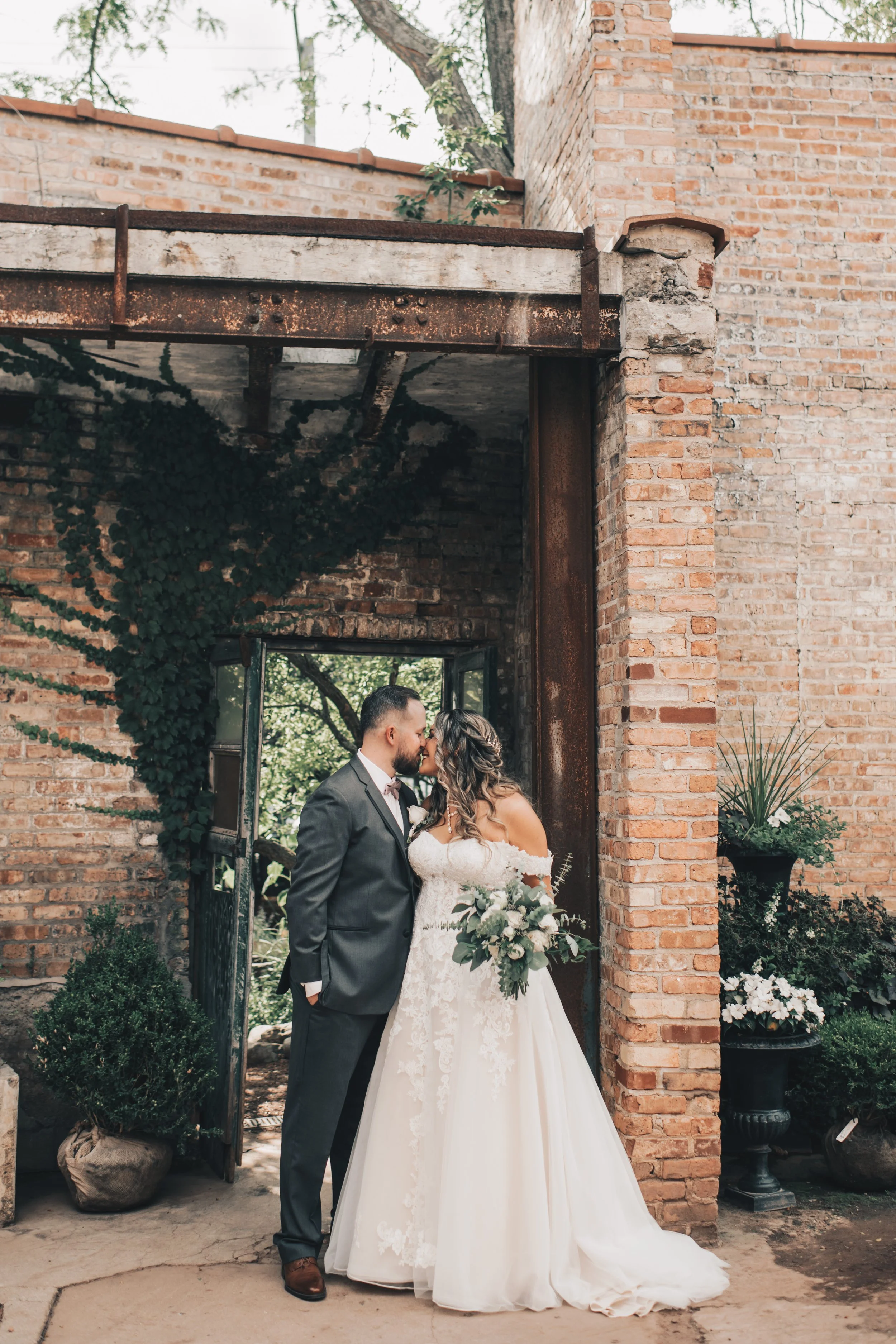 Blumen Gardens Wedding // Sycamore, IL // Sean & Sarah — Julia Maruyama